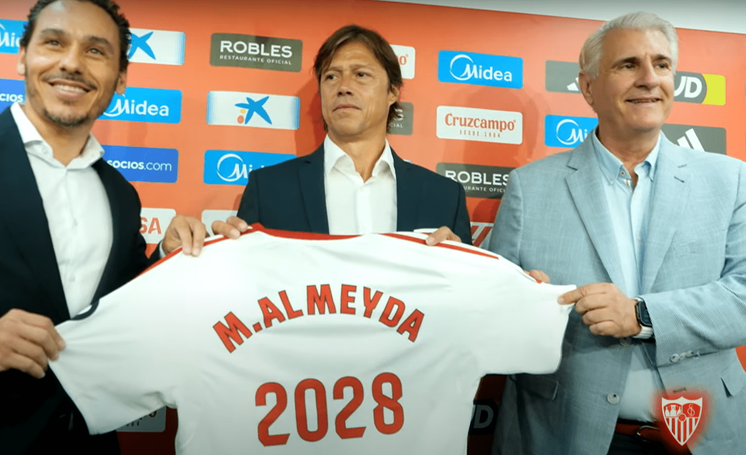 Κορδόν για Αλμέιδα: «Μου είπε ότι θα ερχόταν γονατιστός από την Ελλάδα στη Σεβίλλη»