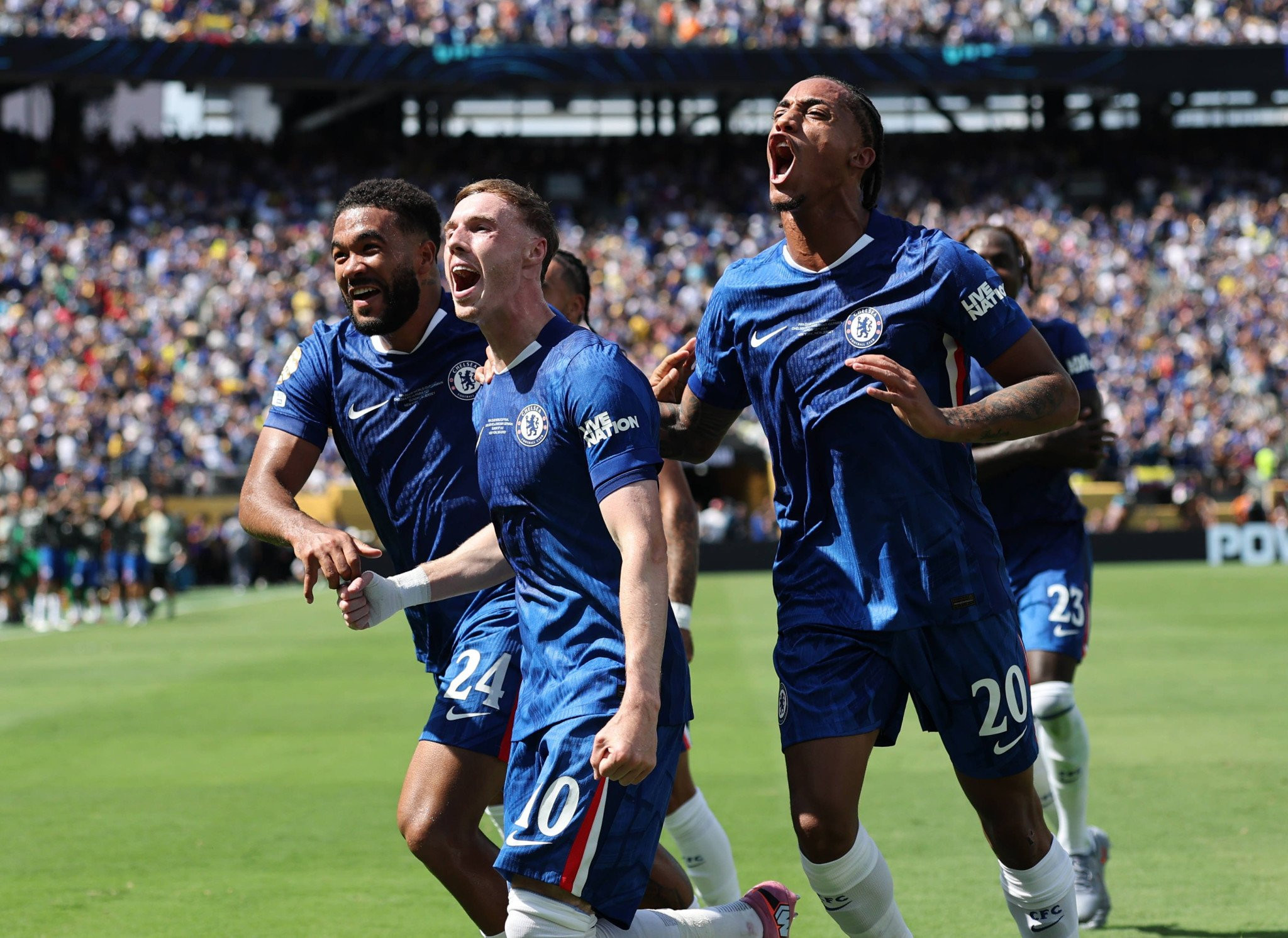 Η Τσέλσι σάρωσε, ισοπέδωσε την Παρί και κατέκτησε το Παγκόσμιο Συλλόγων