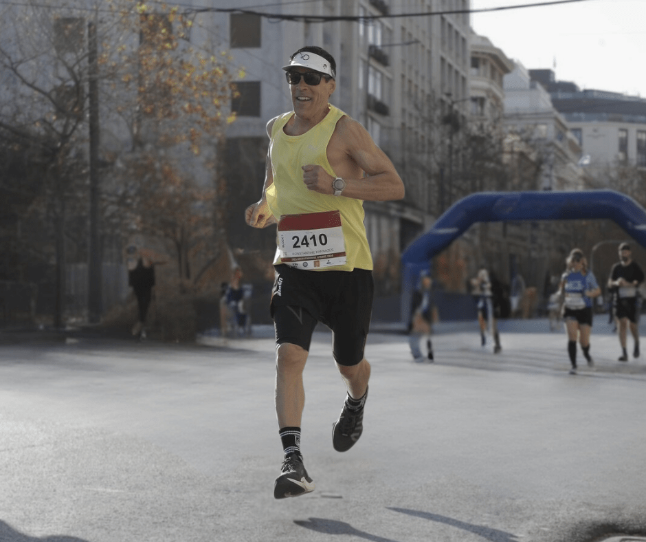 Η ena athletics υποδέχεται τον Κωνσταντίνο – Ντιν Kαρνάζη ως Παγκόσμιο Πρεσβευτή