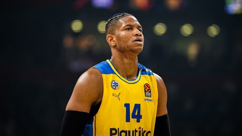 Στον... αέρα η μεταγραφή του Ριβέρο στον Ερυθρό Αστέρα