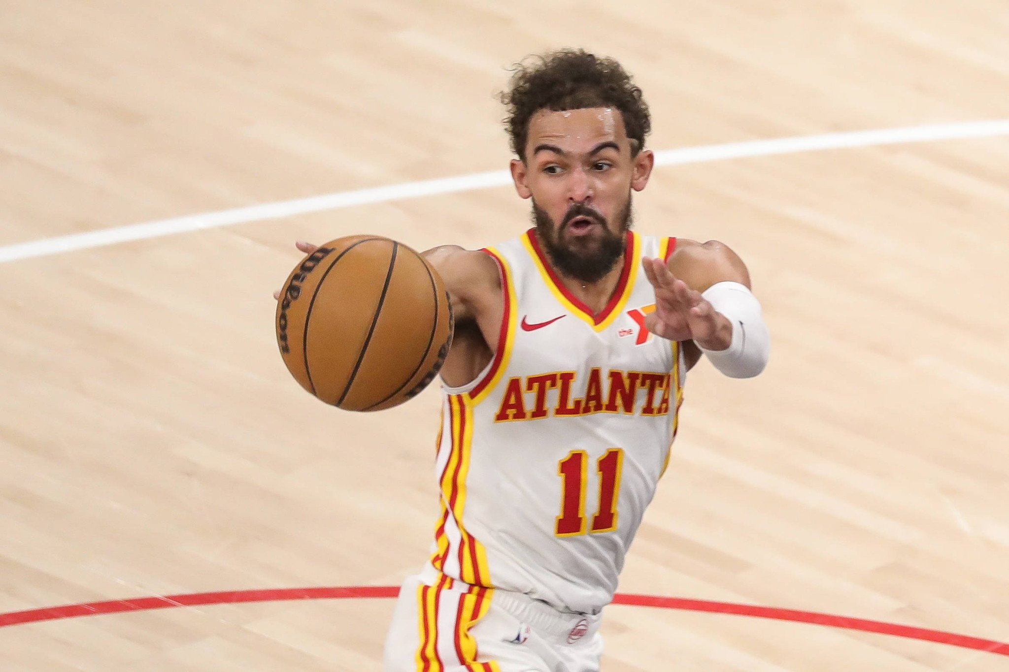 Όσο ο Τρέι Γιανγκ δεν υπογράφει επέκταση με τους Χοκς το... μισό NBA καραδοκεί