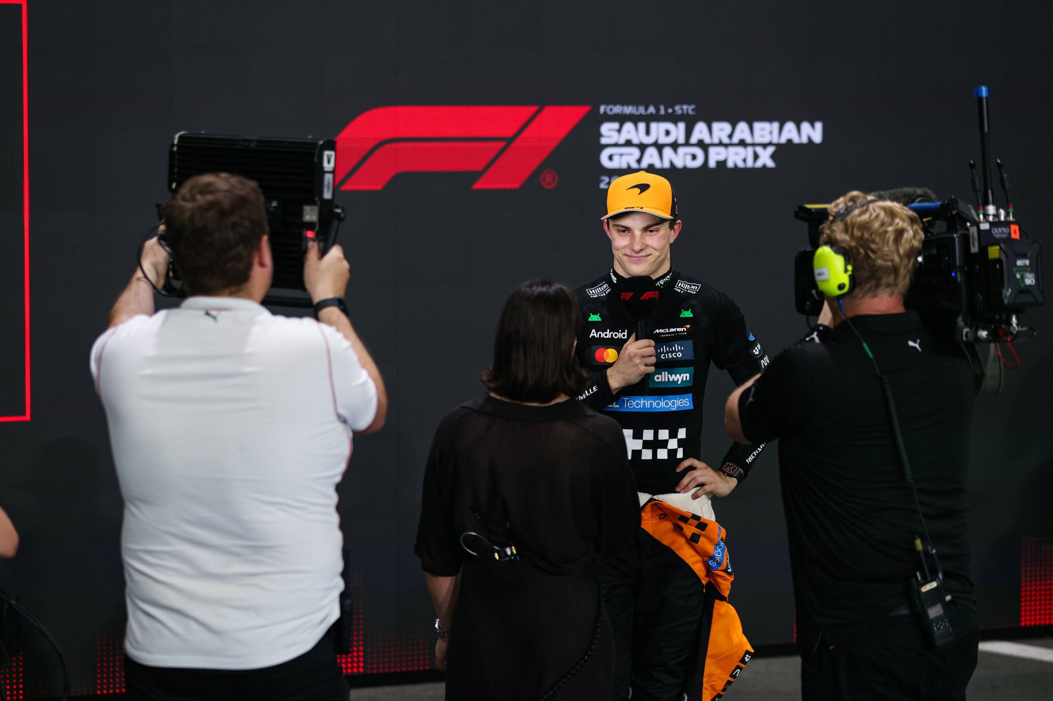 Η Apple προσφέρει 150 εκατομμύρια για να «κλέψει» τα δικαιώματα της Formula 1