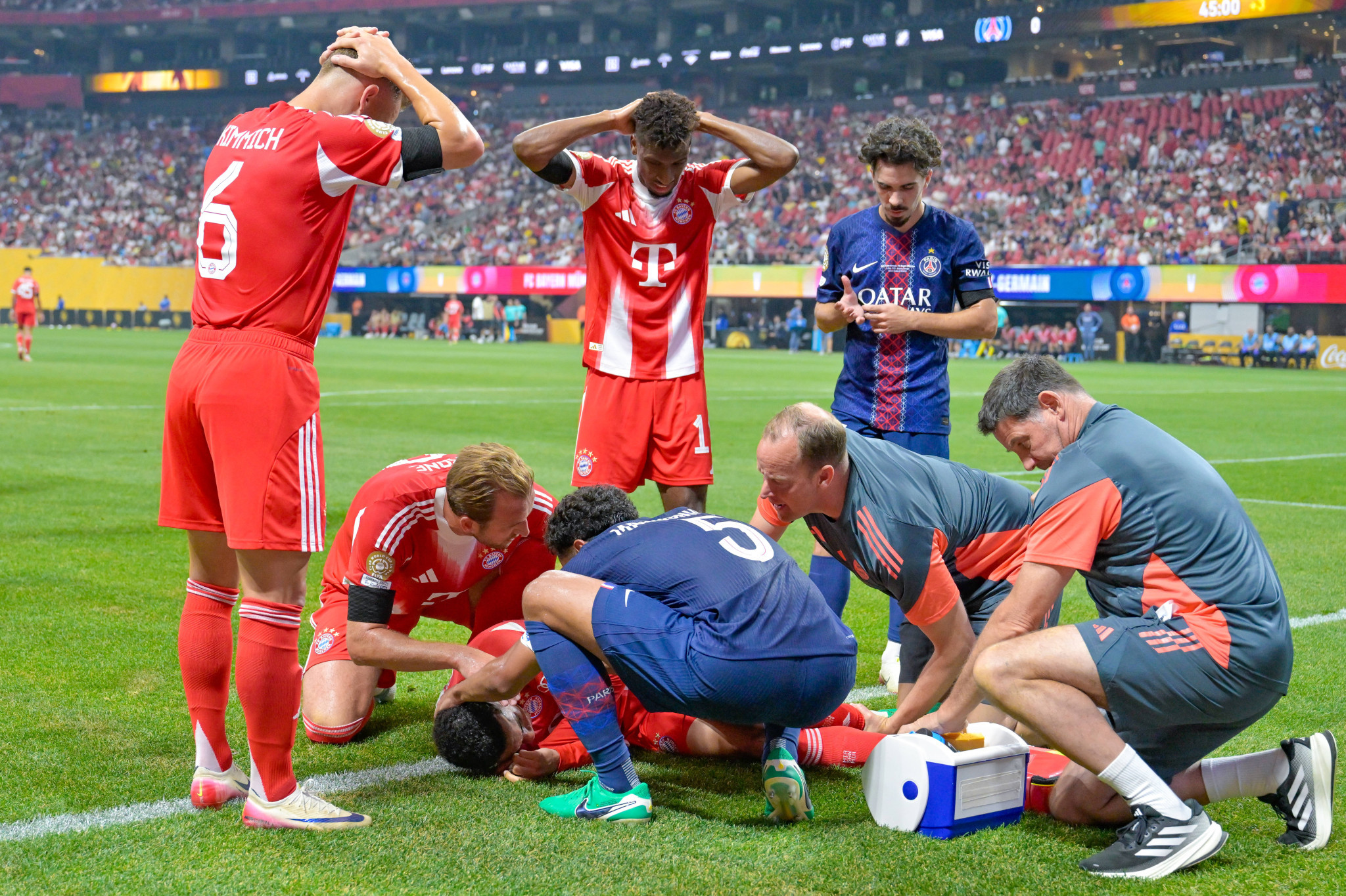 Πήρε θέση υπέρ του Ντοναρούμα ο Μουσιάλα - «Δεν χρειάζεται να κατηγορούμε κανέναν, συμβαίνουν αυτά»