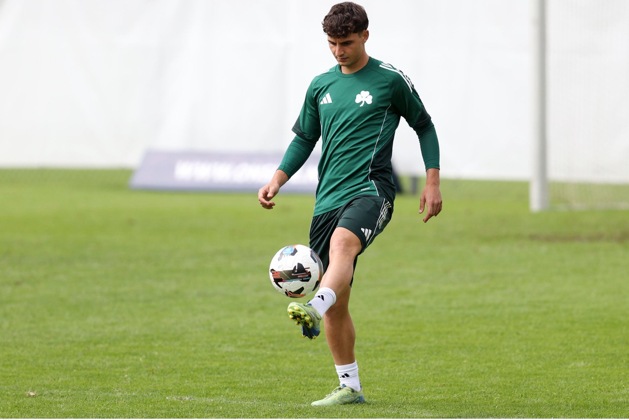 Φόβοι στον Παναθηναϊκό για σοβαρή «ζημιά» του Γιώργου Κυριόπουλου στο γόνατο