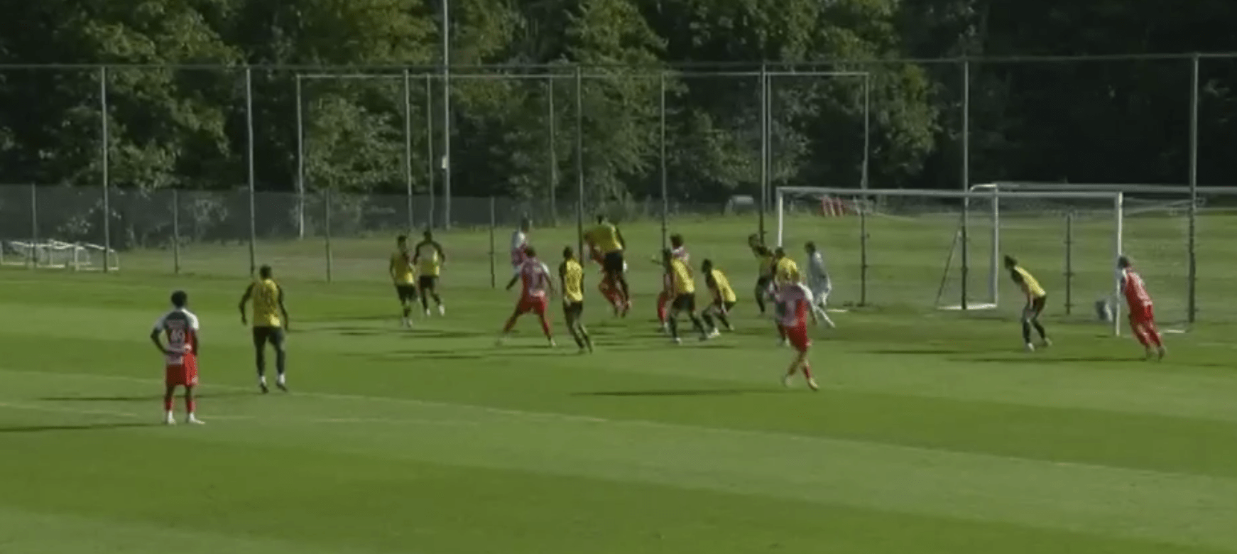 Κακή αμυντική λειτουργία της ΑΕΚ, ο Λάμπερτ με κεφαλιά το 0-1 (video)