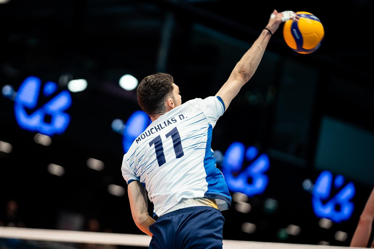 Ο απίστευτος πόντος του Μούχλια χωρίς... παπούτσι (video)