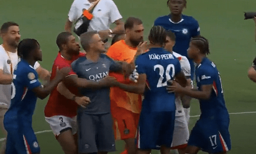 Κινδυνεύει με βαριά «καμπάνα» ο Ενρίκε - «Πιθανώς να μην μπορεί καν να προπονήσει!»