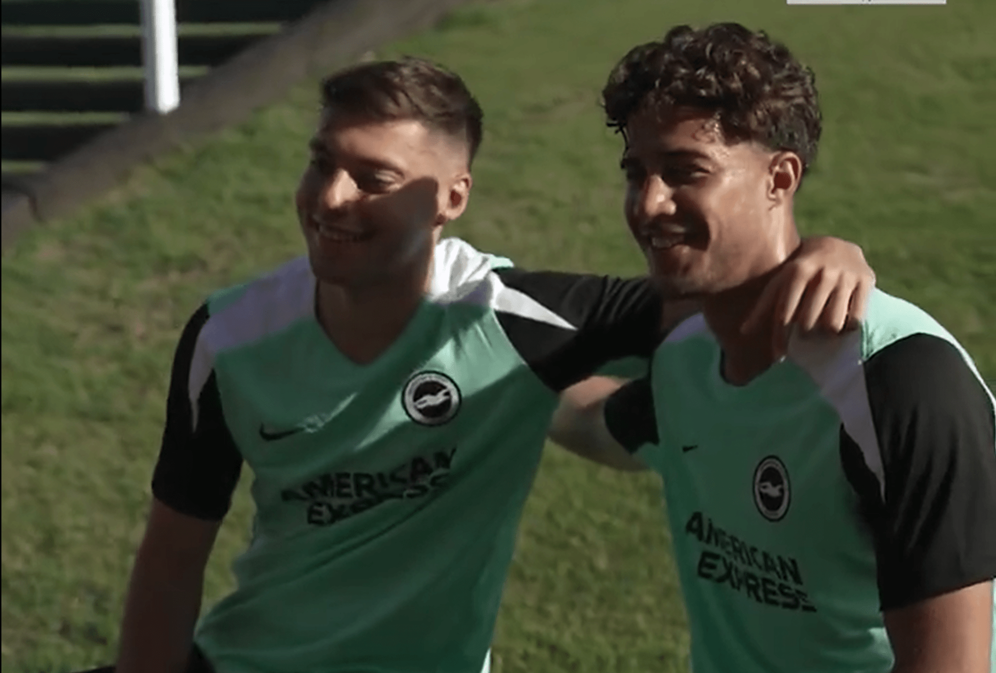 Κωστούλας και Τζίμας ξεκίνησαν δουλειά με τη Μπράιτον (video)