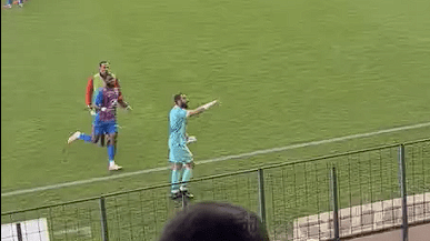 Έξαλλος ο τερματοφύλακας της Καέν: «Όποιος μίλησε για την αδερφή μου να κατέβει τώρα» (video)