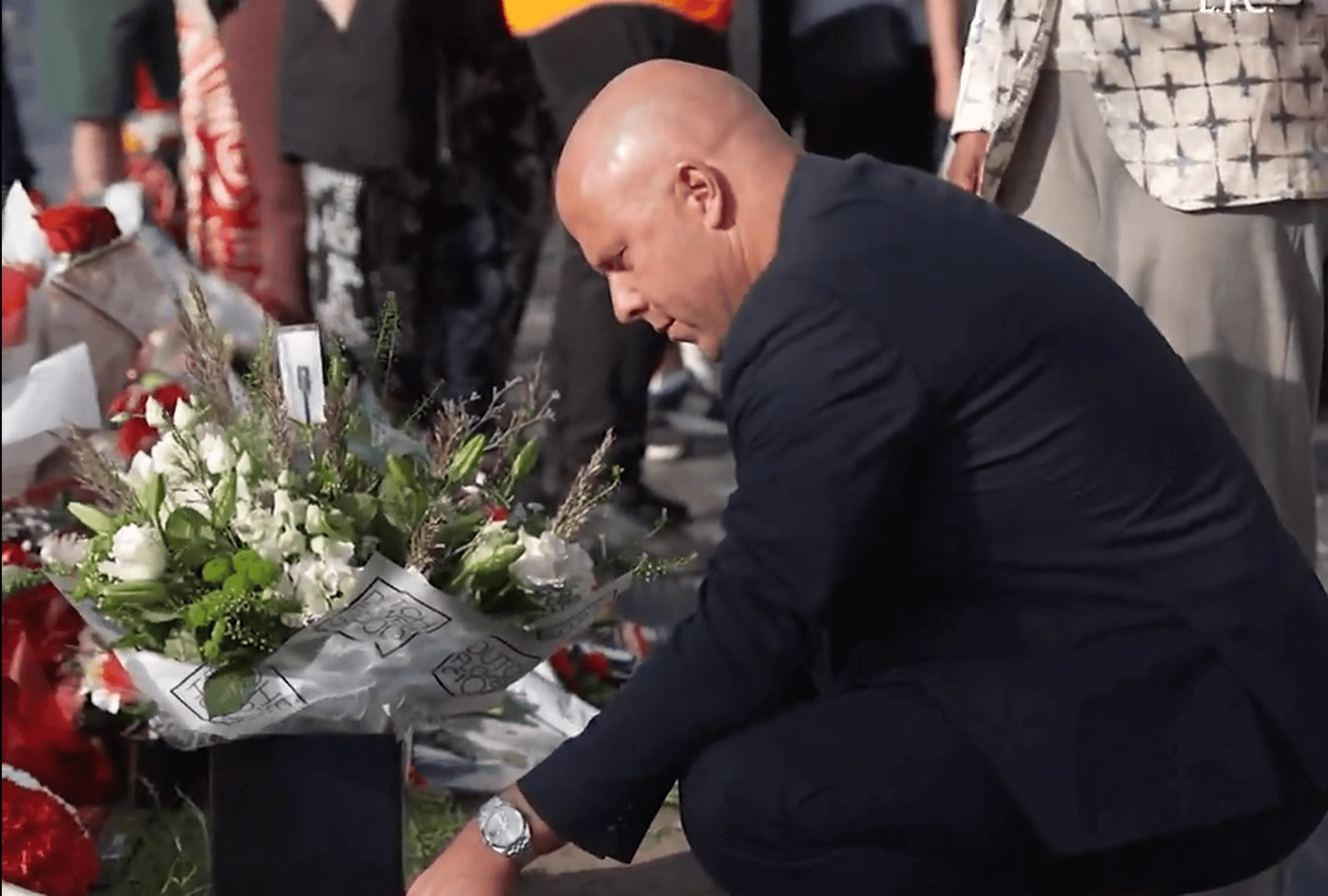 Αφησε λουλούδια για τον Ζότα ο Σλοτ και συγκίνησε: «Είχαμε τα ίδια όνειρα» (video)