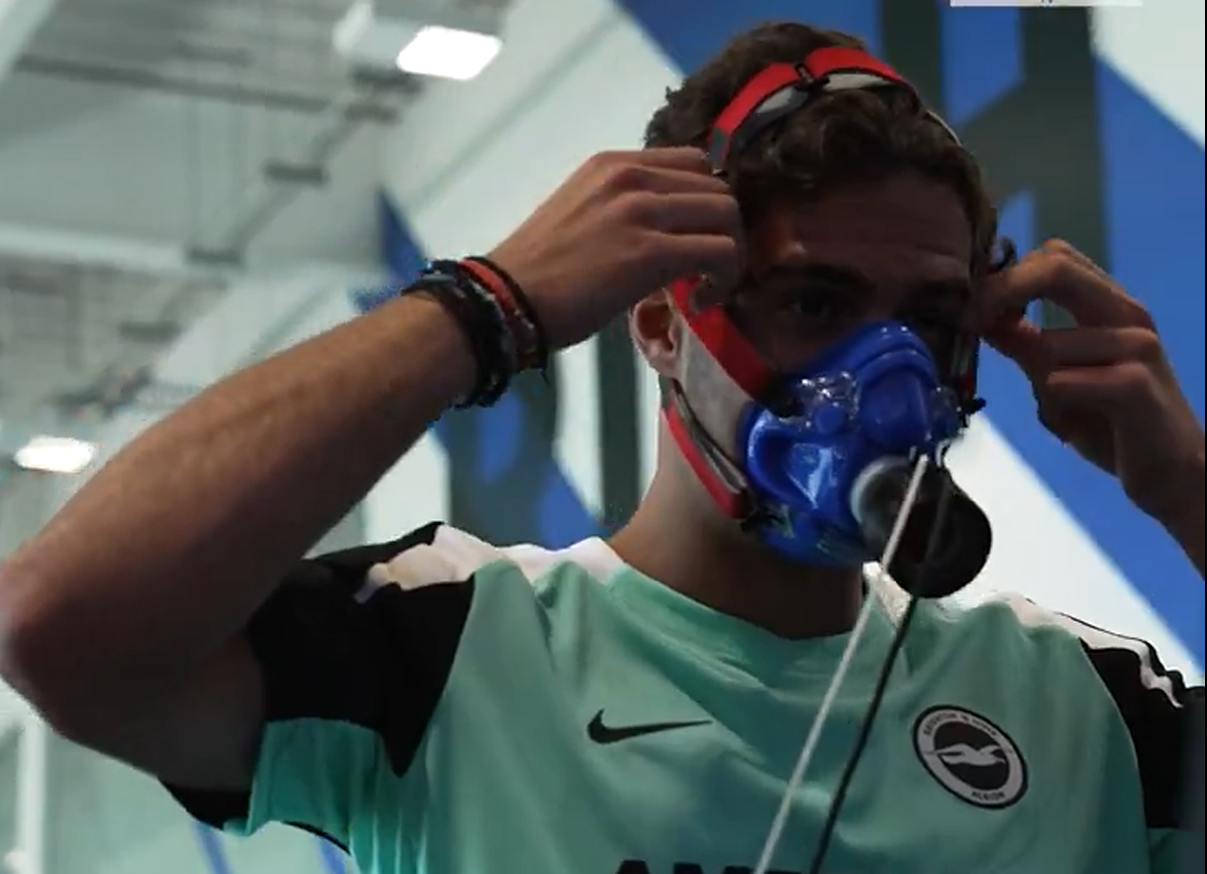 Η πρώτη μέρα του Κωστούλα στην Μπράιτον και τα εργομετρικά τεστ (video)