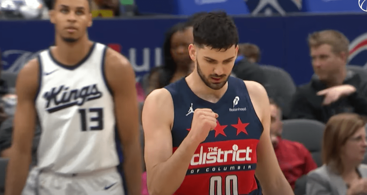 Οι Γουίζαρντς και ο Τρίσταν Βούκσεβιτς συνεχίζουν μαζί για μία ακόμα σεζόν