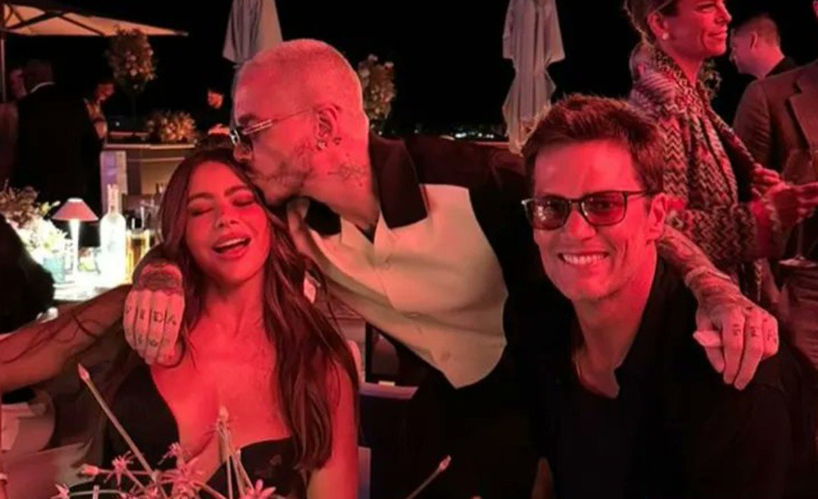 Οι διακοπές της Σοφία Βεργκάρα με διάσημο αθλητή - Τους «τσάκωσαν» σε γιοτ