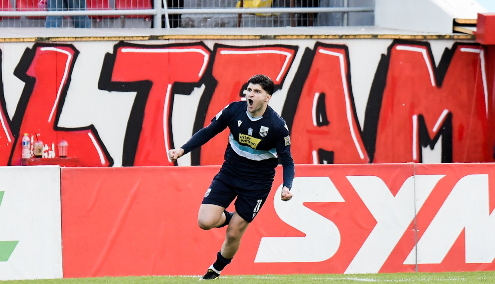 Ο Βλαχομήτρος ευχαρίστησε τη Λαμία και συνεχίζει στο εξωτερικό