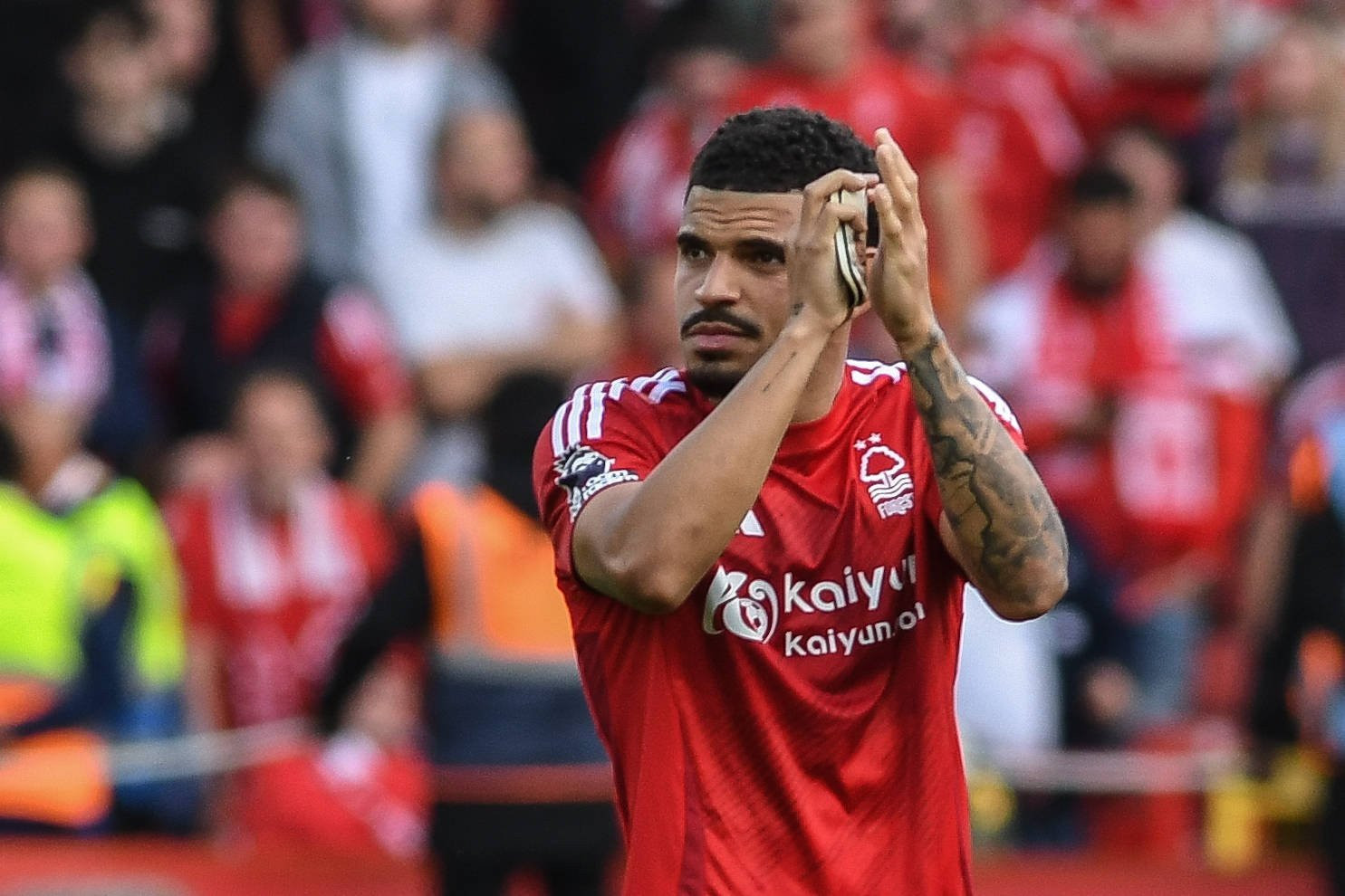 «Το τραβάει στα άκρα η Νότιγχαμ για Γουάιτ - Εξαλλος ο Μαρινάκης με τον πρόεδρο της Τότεναμ»