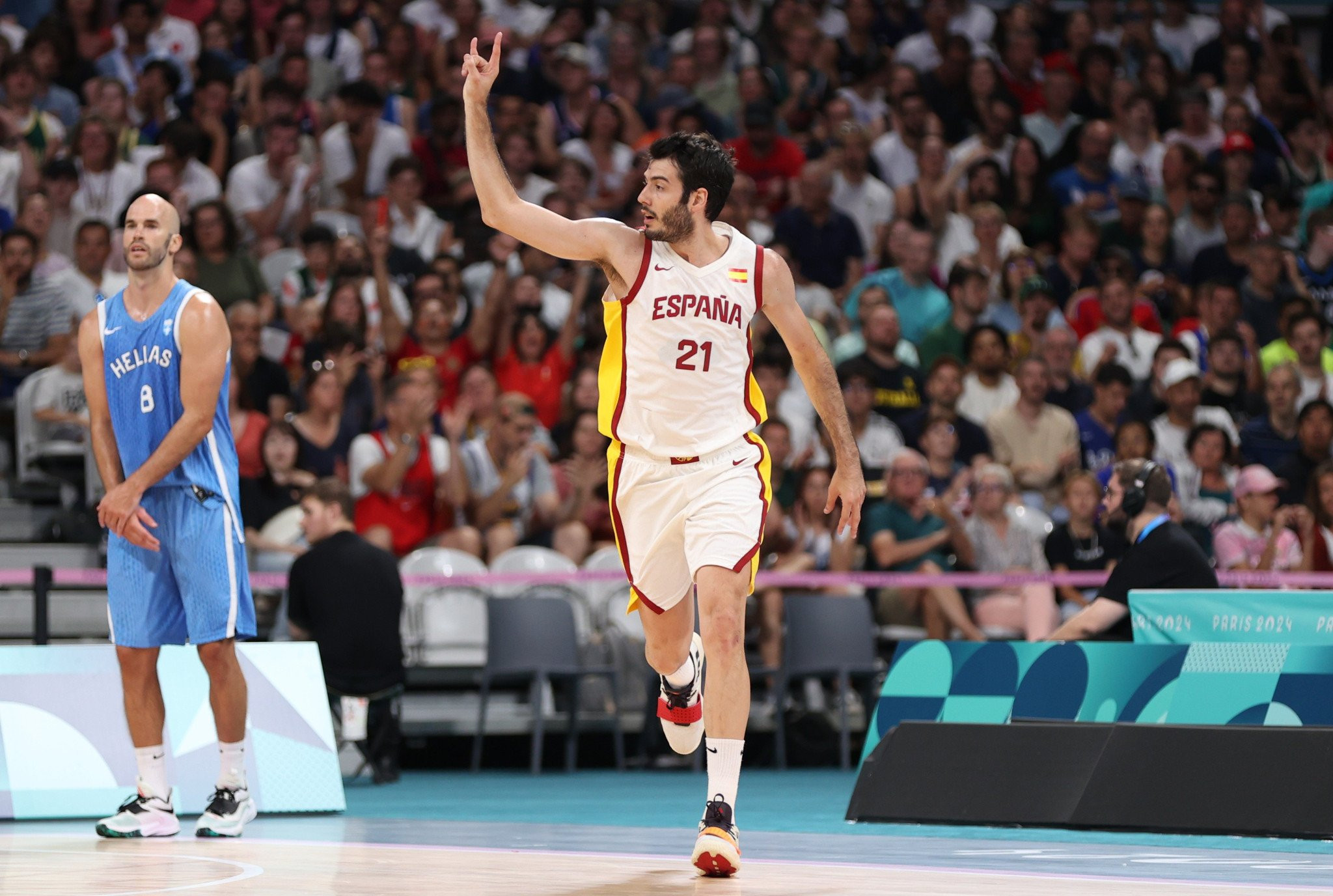 Ο Άλεξ Αμπρίνες είπε «αντίο» στο μπάσκετ