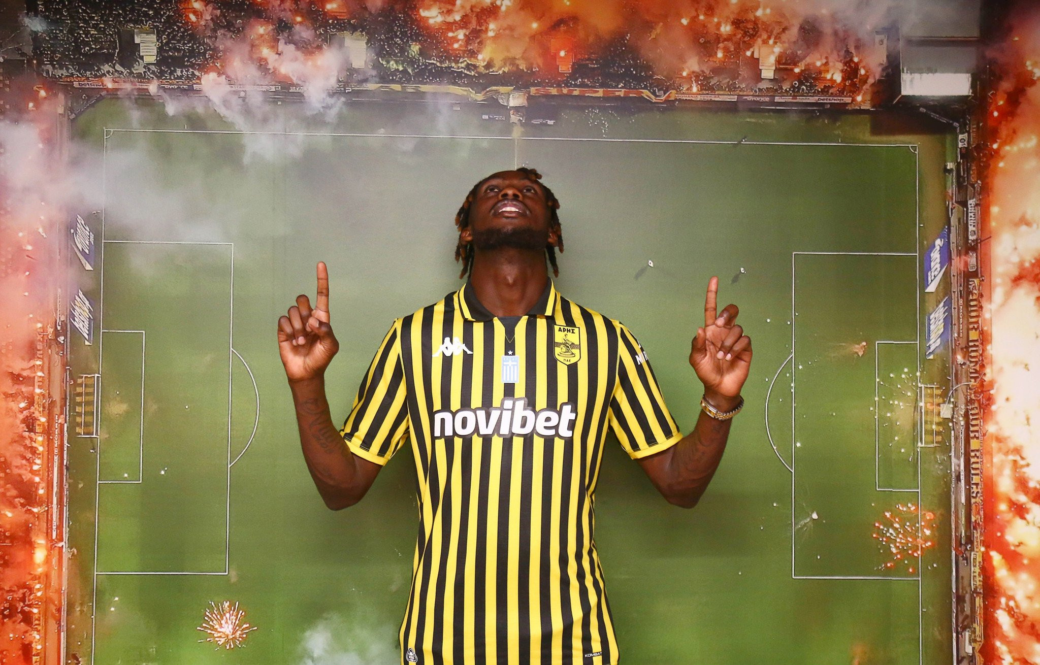 Απολαυστικό βίντεο με τον ενθουσιασμένο Τίνο Καντεβέρε μετά την ανακοίνωσή του από τον Άρη