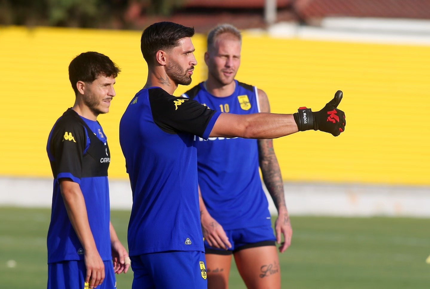 Μάικιτς, Μορουτσάν και Άλβαρο στην ενδεκάδα του Άρη κόντρα την Αράζ