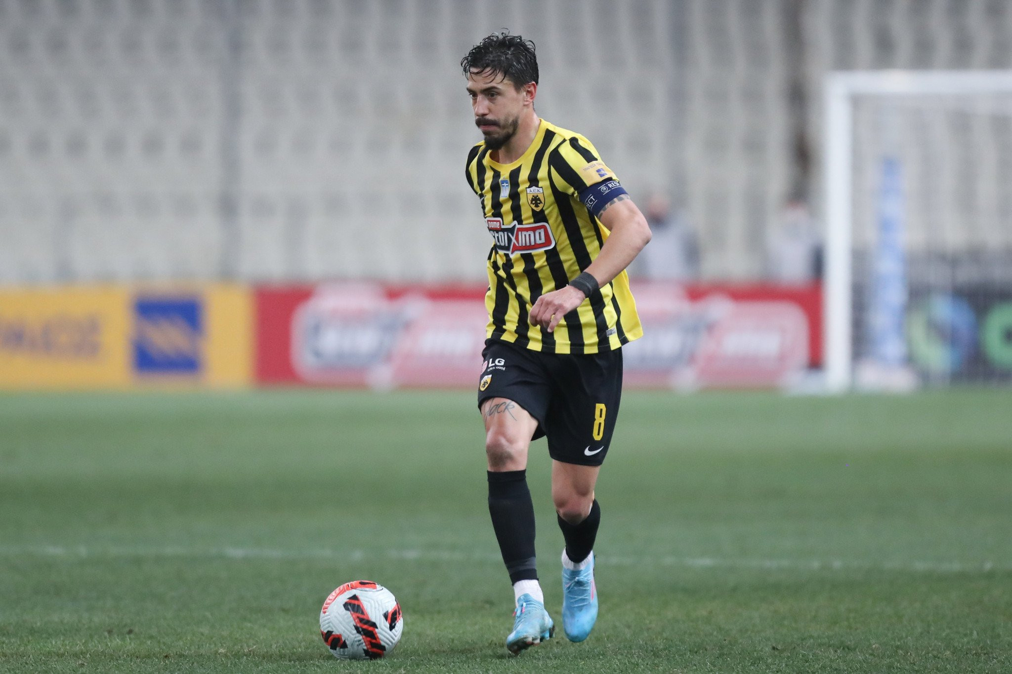 ΑΕΚ για Σιμόες: «Μια καρδιά που πάντα χτυπά στα κιτρινόμαυρα - Το όνομα σου θα μείνει στην ιστορία μας»