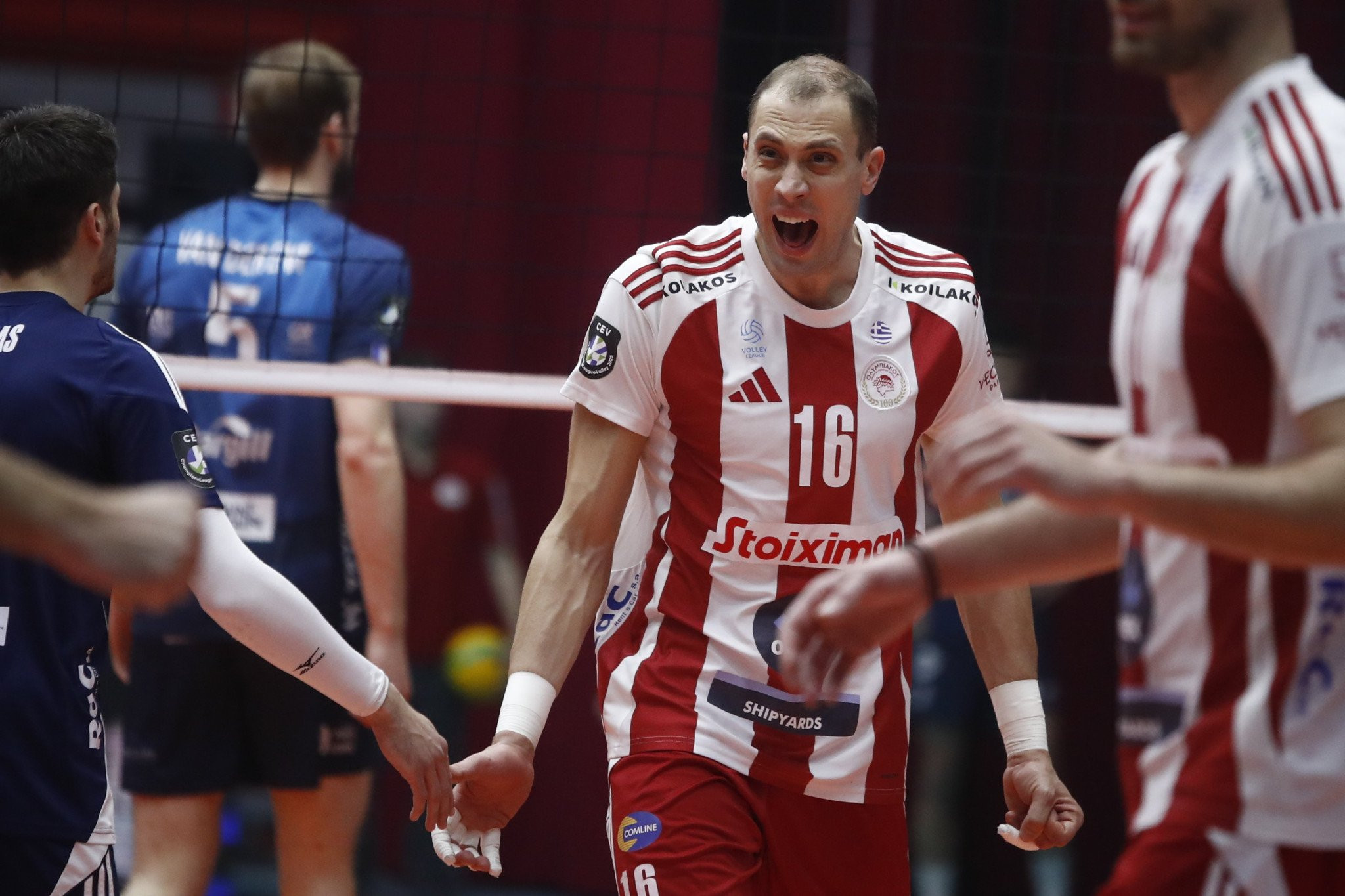 Υπέγραψε νέο συμβόλαιο ο Ατανασίεβιτς με τον Ολυμπιακό