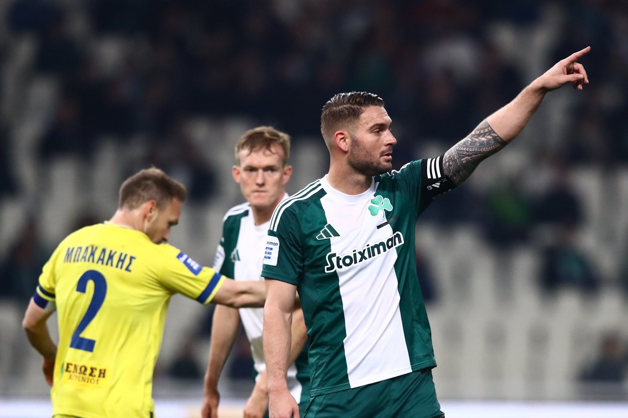 Μεγαλώνει η «ελληνική» παροικία στην Αλ Καλίτζ του Δώνη, ανακοινώθηκε και ο Μπαρτ Σένκεφελντ