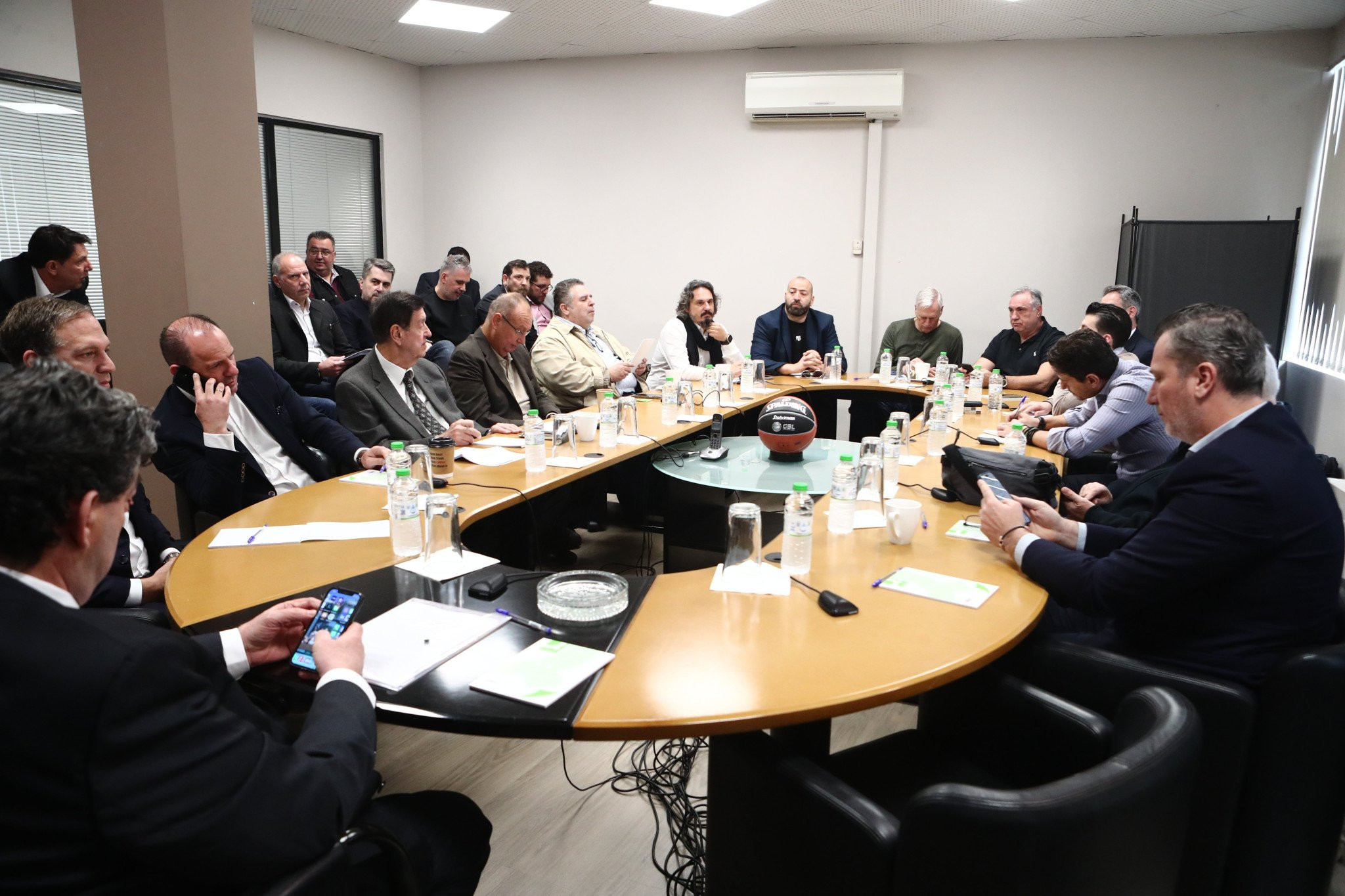 Για ποιους λόγους ο ΕΣΑΚΕ επέλεξε Ρόδο - Ποιοι συμφώνησαν, ποιοι διαφώνησαν