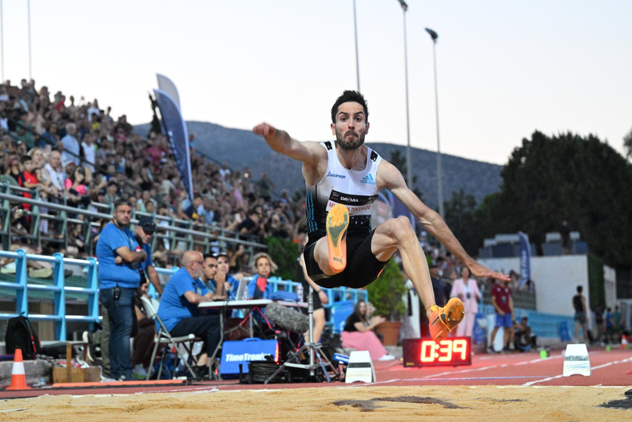 Ο λόγος που ο Τεντόγλου δεν έκανε τα τέσσερα άλματα στο Βαλκανικό Πρωτάθλημα (video)