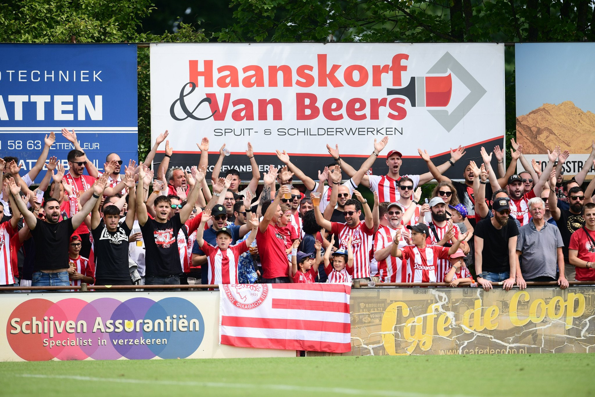 Χωρίς τους φιλάθλους του κόντρα στη Χέρενφεν ο Ολυμπιακός, έπειτα από απόφαση των Ολλανδών