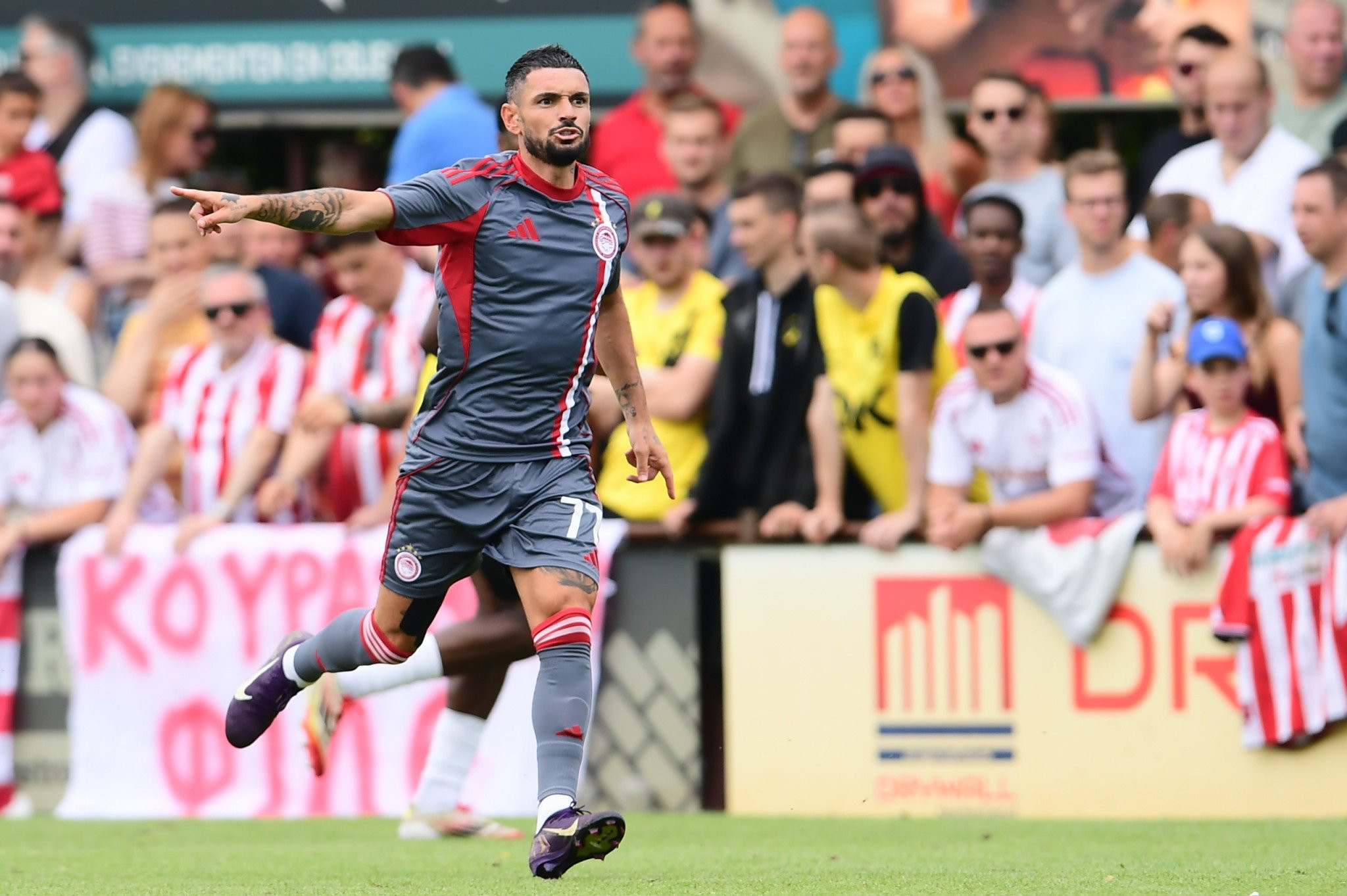 Χαλαρά ο Καμπελά, ατομικό ο Έσε