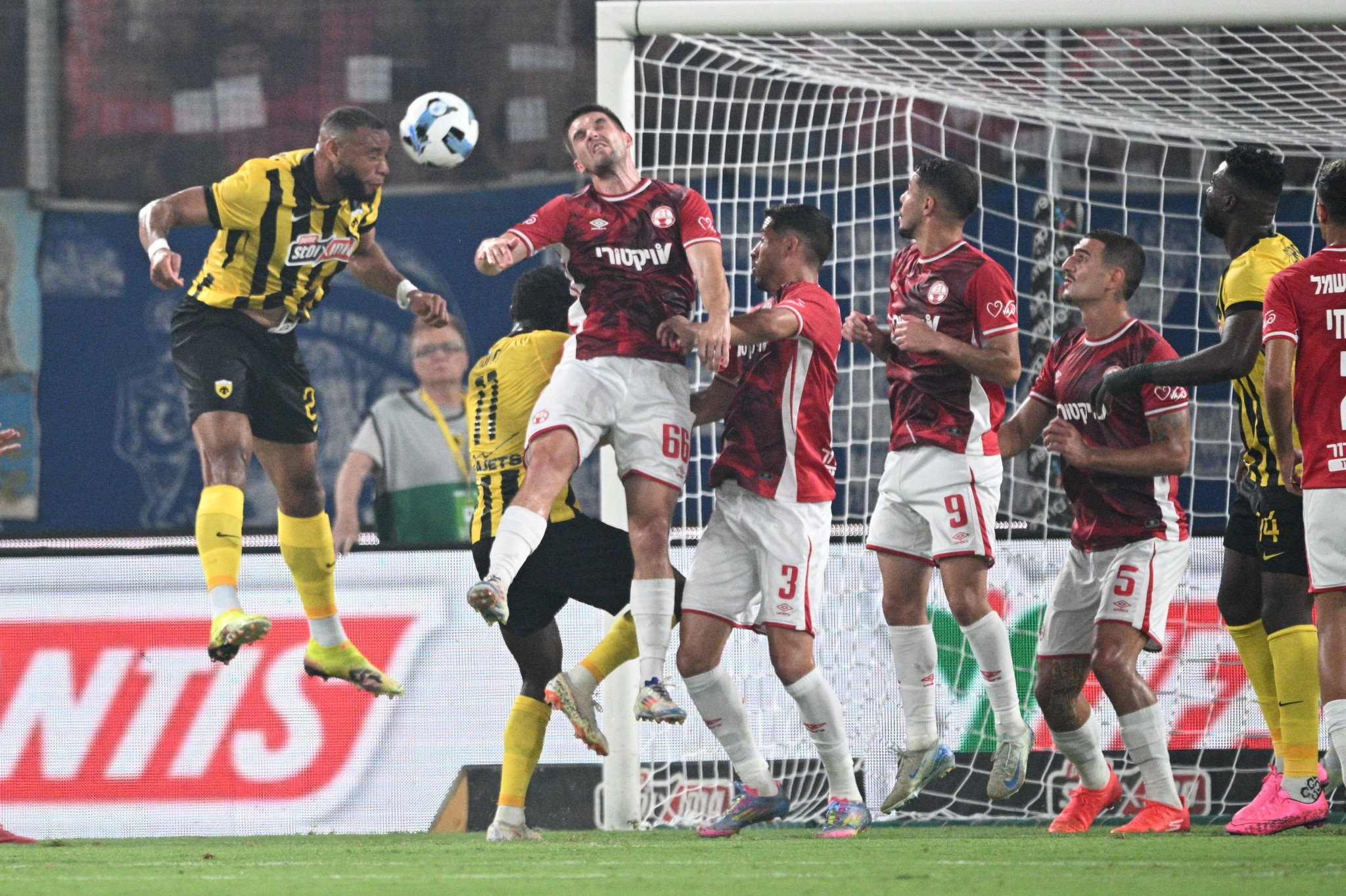 Οι δύο μεγάλες χαμένες ευκαιρίες του Μουκουντί (video)