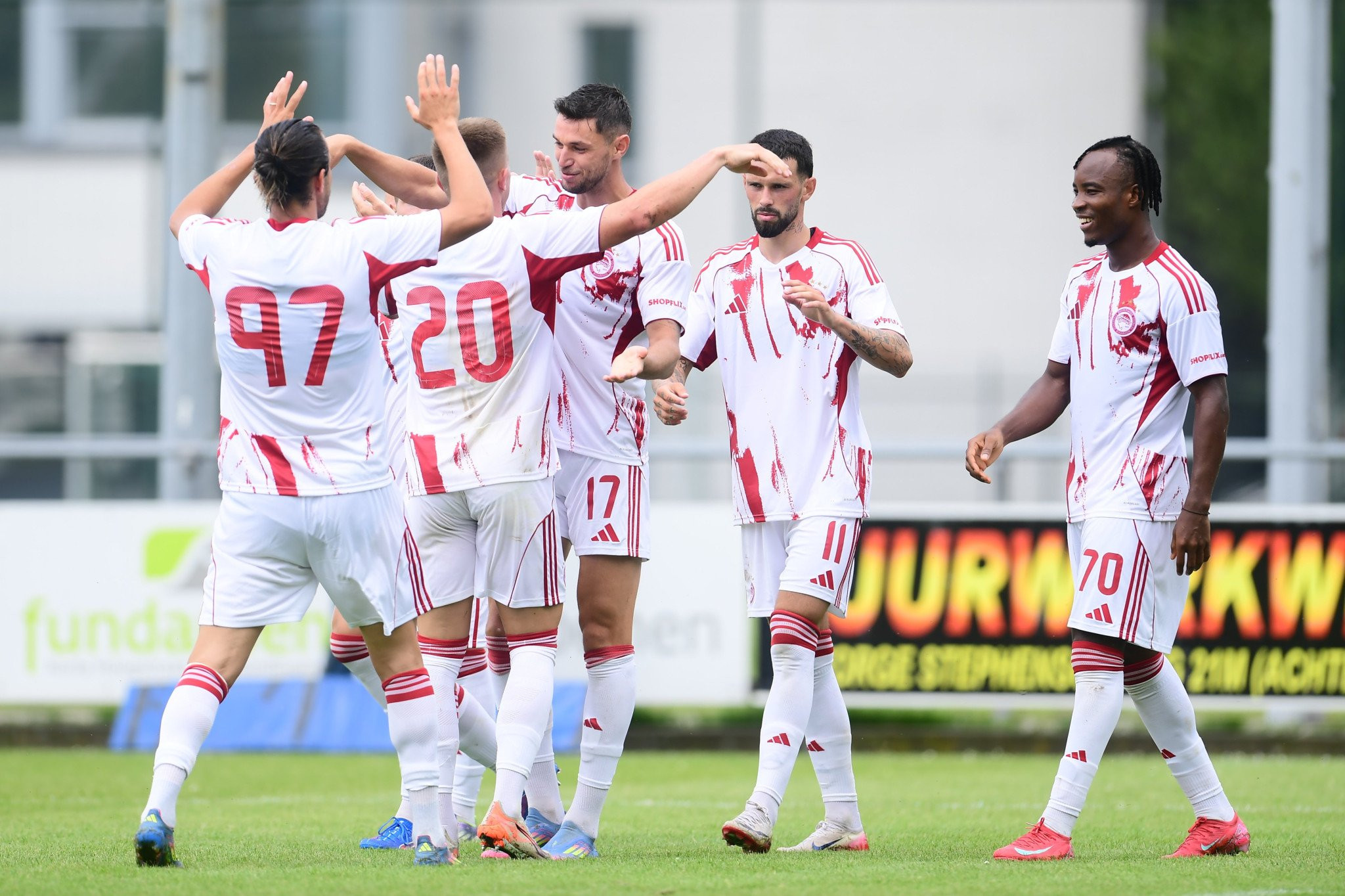 Καταιγιστικός ο Ολυμπιακός, έριξε... φιλική τριάρα στη Νόριτς με πολλούς πρωταγωνιστές