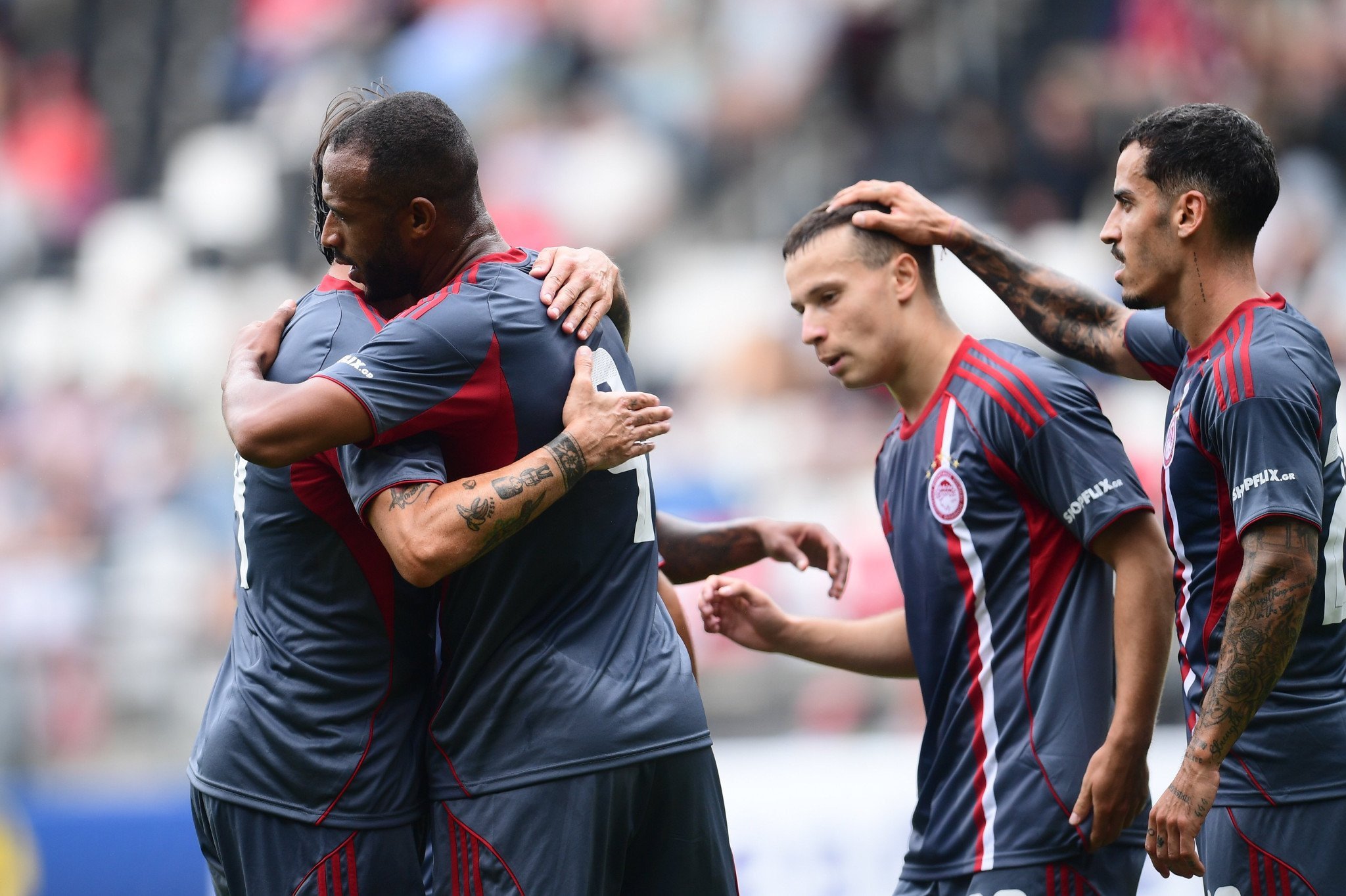 Η νέα παράσταση Πνευμονίδη, το τρικ Μεντιλίμπαρ, η επιστροφή του Ελ Καμπί και το πλάνο με 4-4-2