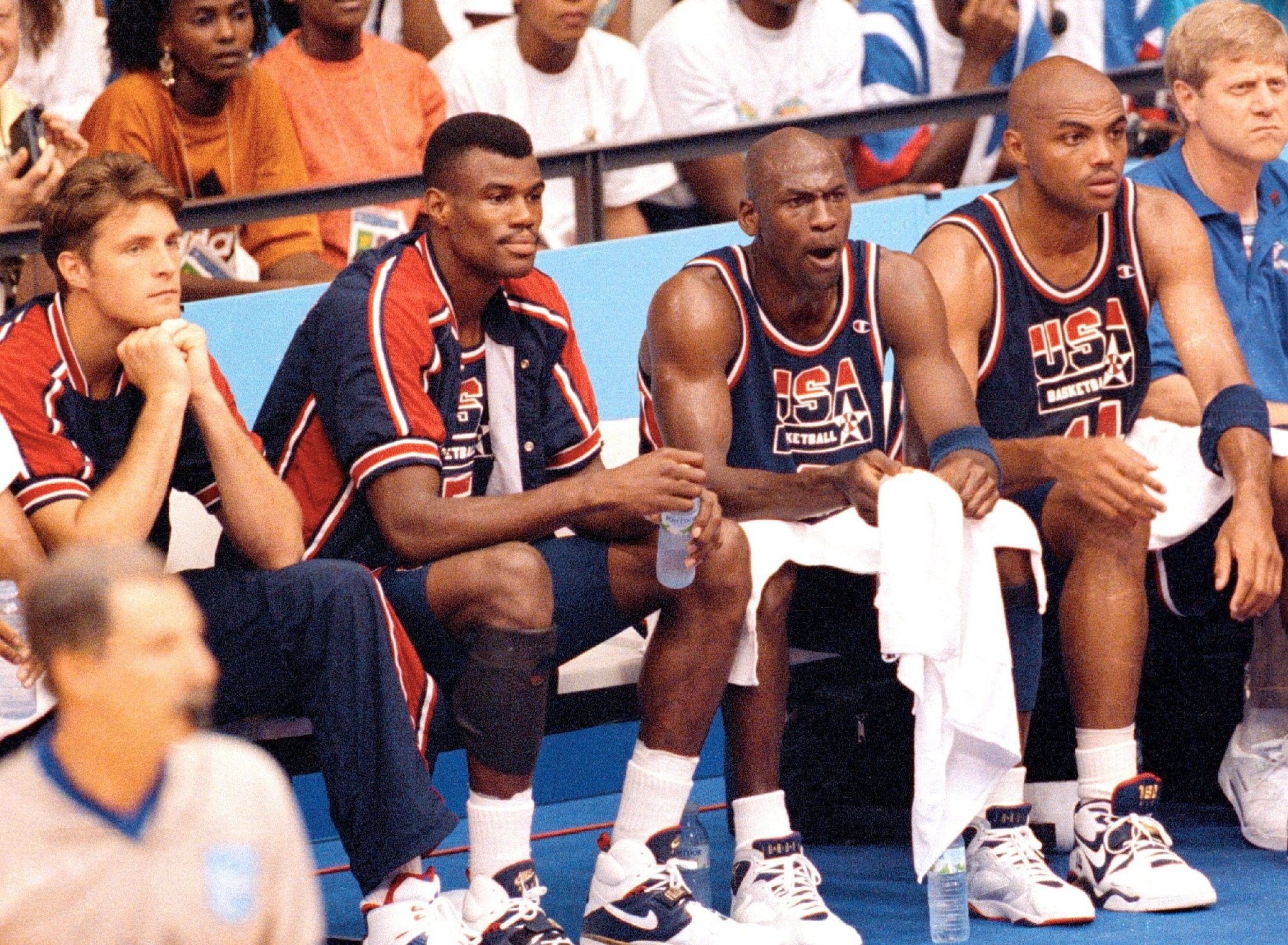 Βραδιές πόκερ και αλκοόλ: Έτσι περνούσε η Dream Team τις νύχτες της στη Βαρκελώνη