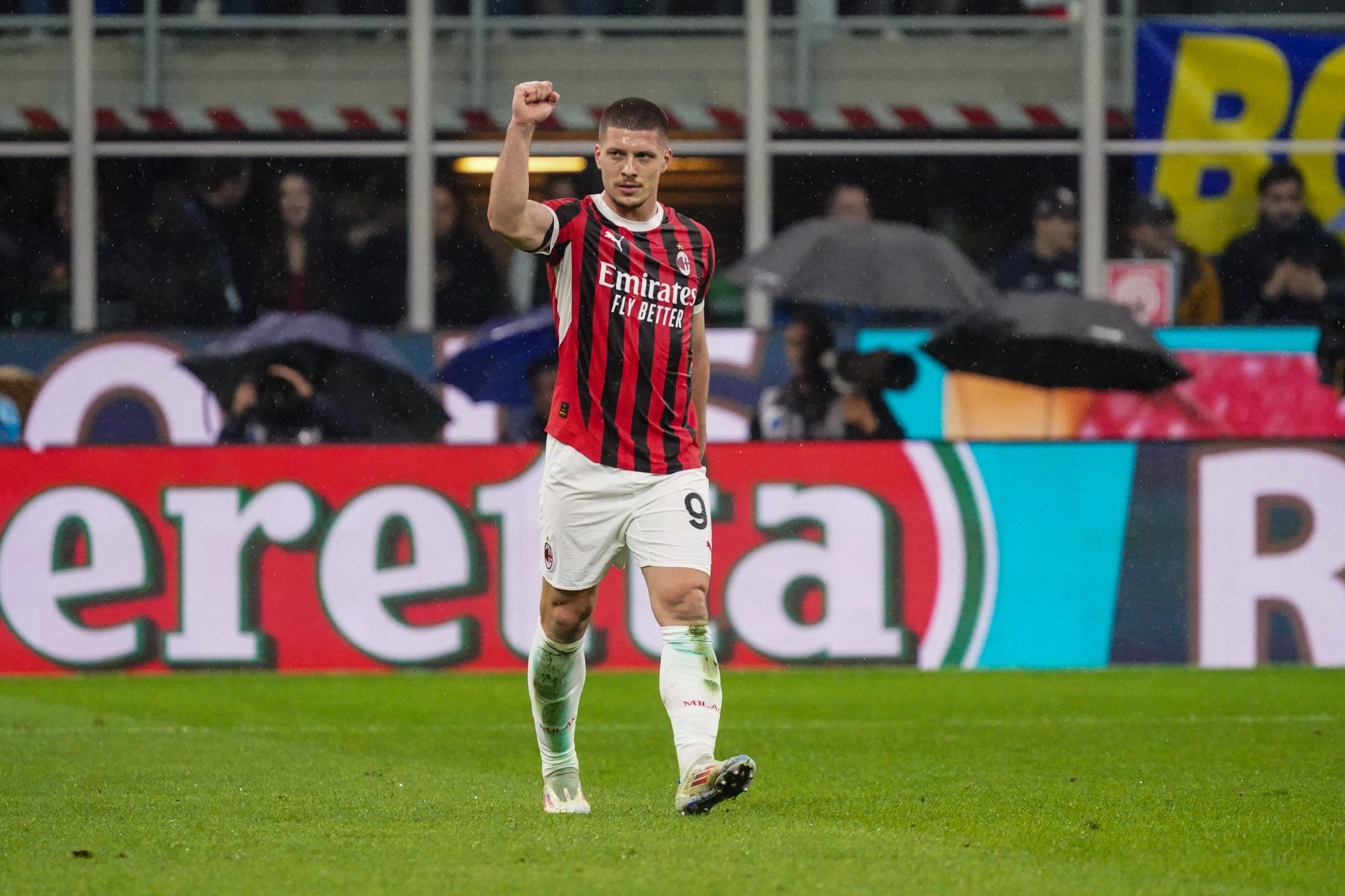 Γιατί ο Γιόβιτς επέλεξε την ΑΕΚ