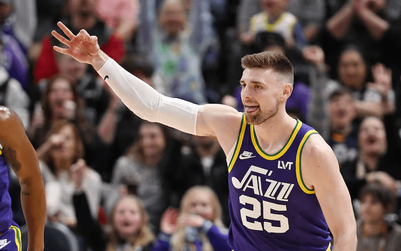 Θέλει παίκτη από τους Γιούτα Τζαζ η Αναντολού Εφές