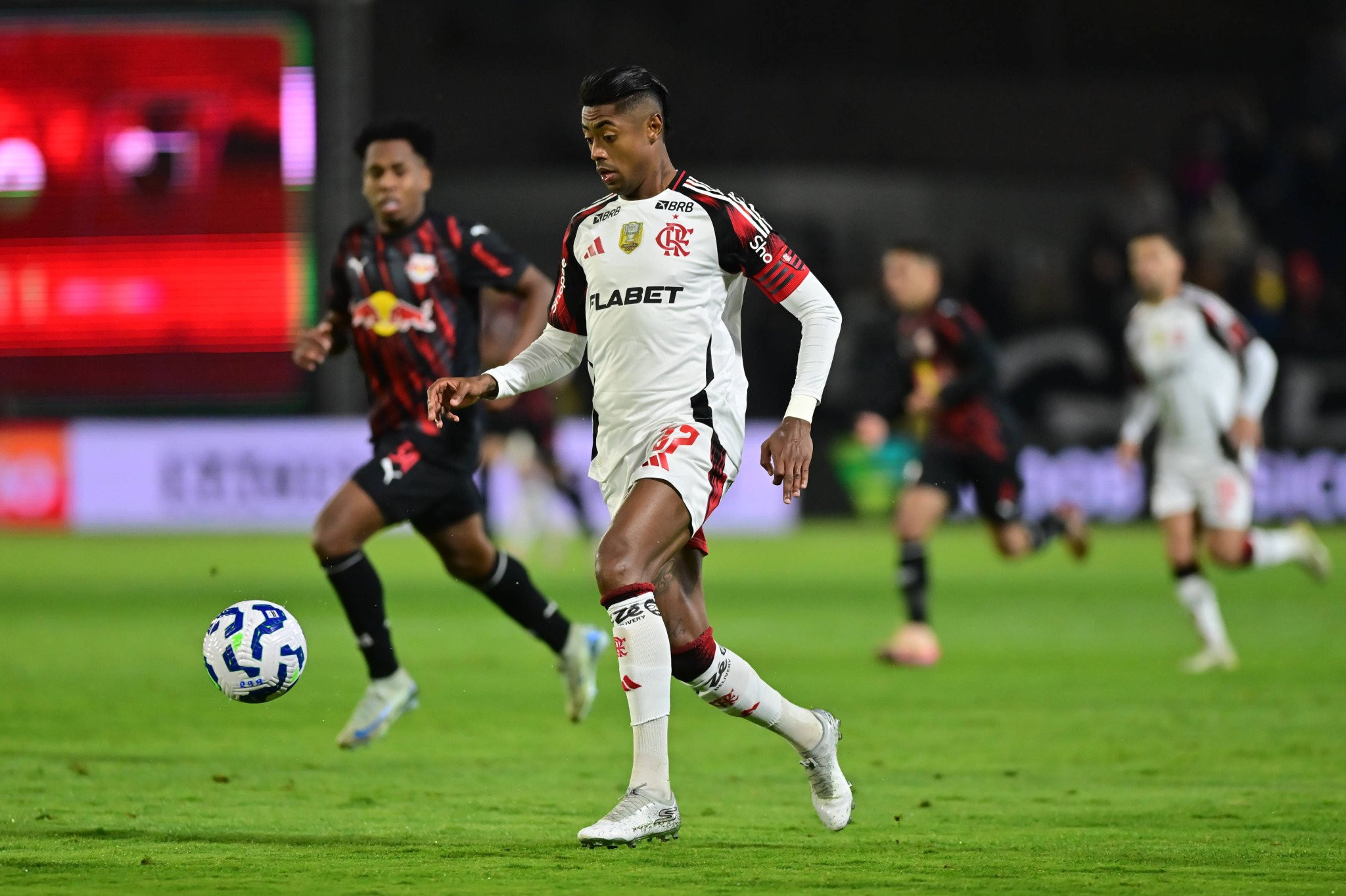 Ποδοσφαιριστής είναι αντιμέτωπος με φυλάκιση 17 ετών