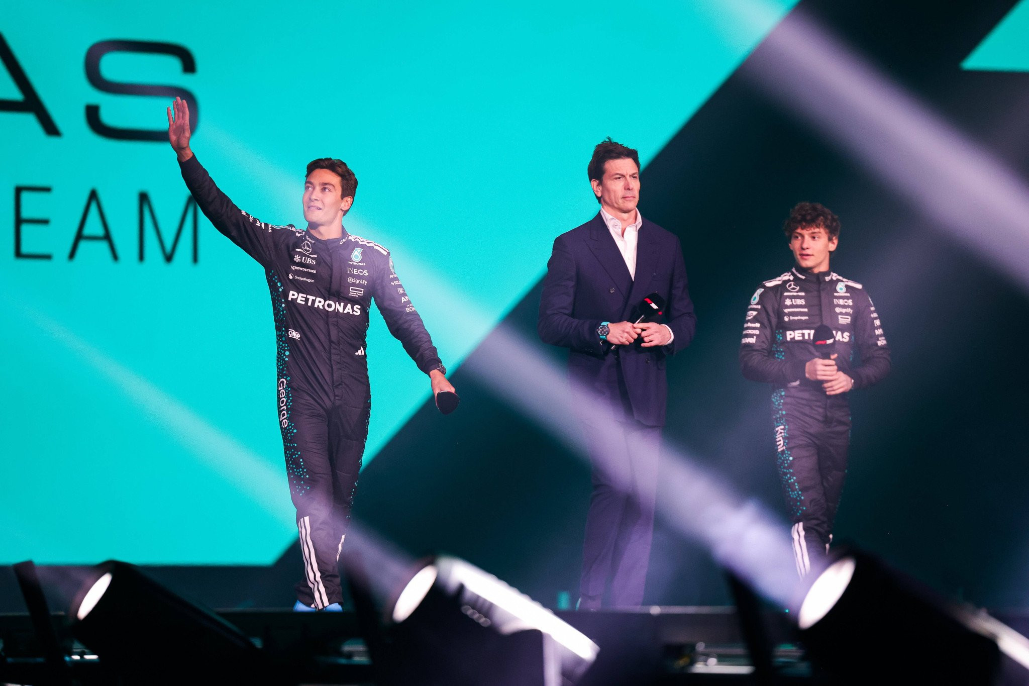 Η Mercedes ανακοίνωσε την παραμονή των Ράσελ και Αντονέλι για ακόμη ένα χρόνο