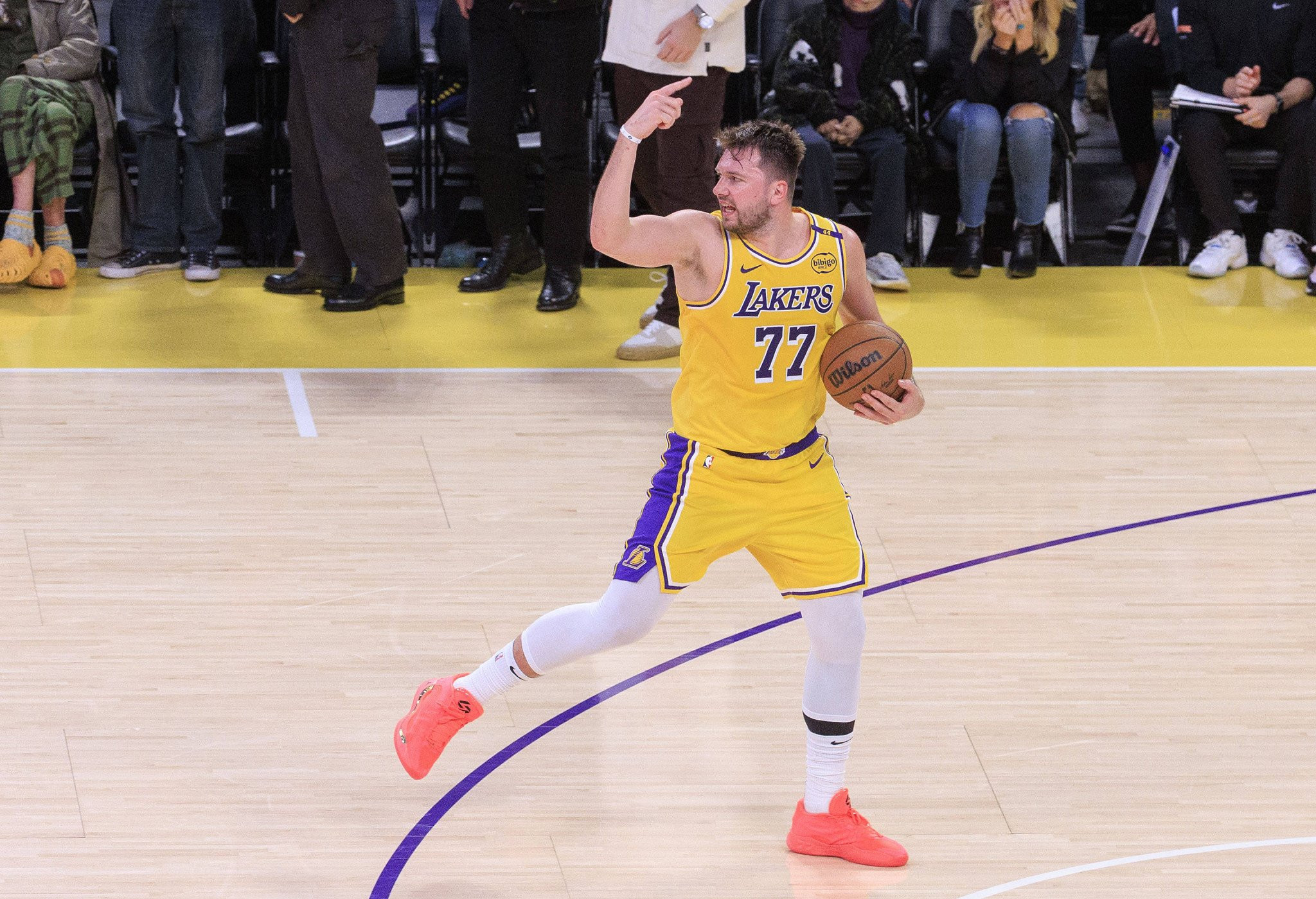 «Πλανητάρχης» Λούκα Ντόντσιτς: Τι προβλέπει το βασιλικό συμβόλαιο που υπέγραψε με τους Λέικερς