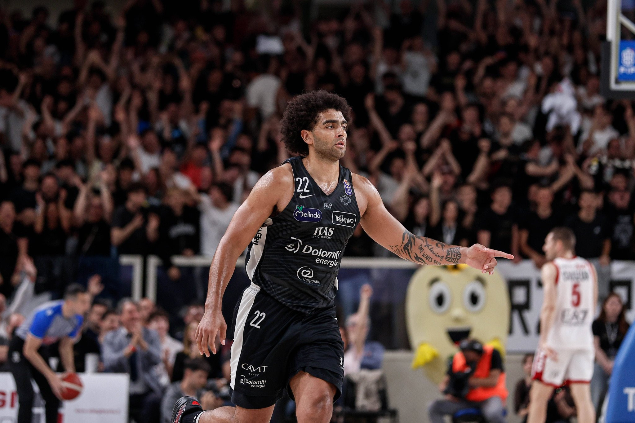 Η Μπασκόνια εξετάζει την περίπτωση του Άντονι Λαμπ - Τι σημαίνει αυτό για Ρογκαβόπουλο