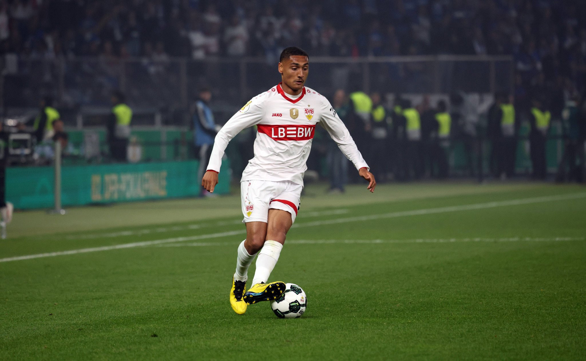 Αυτός φεύγει από την Στουτγκάρδη και ανοίγει τον δρόμο της ενδεκάδας στον Κωνσταντέλια