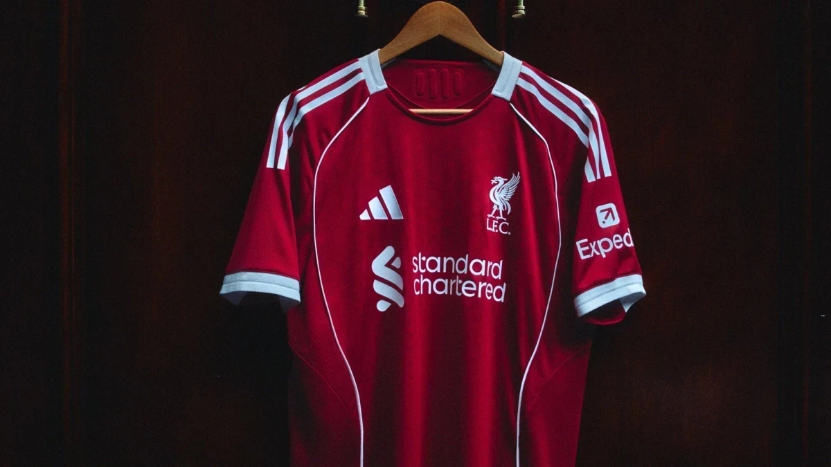 Νέο ρεκόρ με τη χορηγία στην φανέλα της Λίβερπουλ - Το αστρονομικό ποσό
