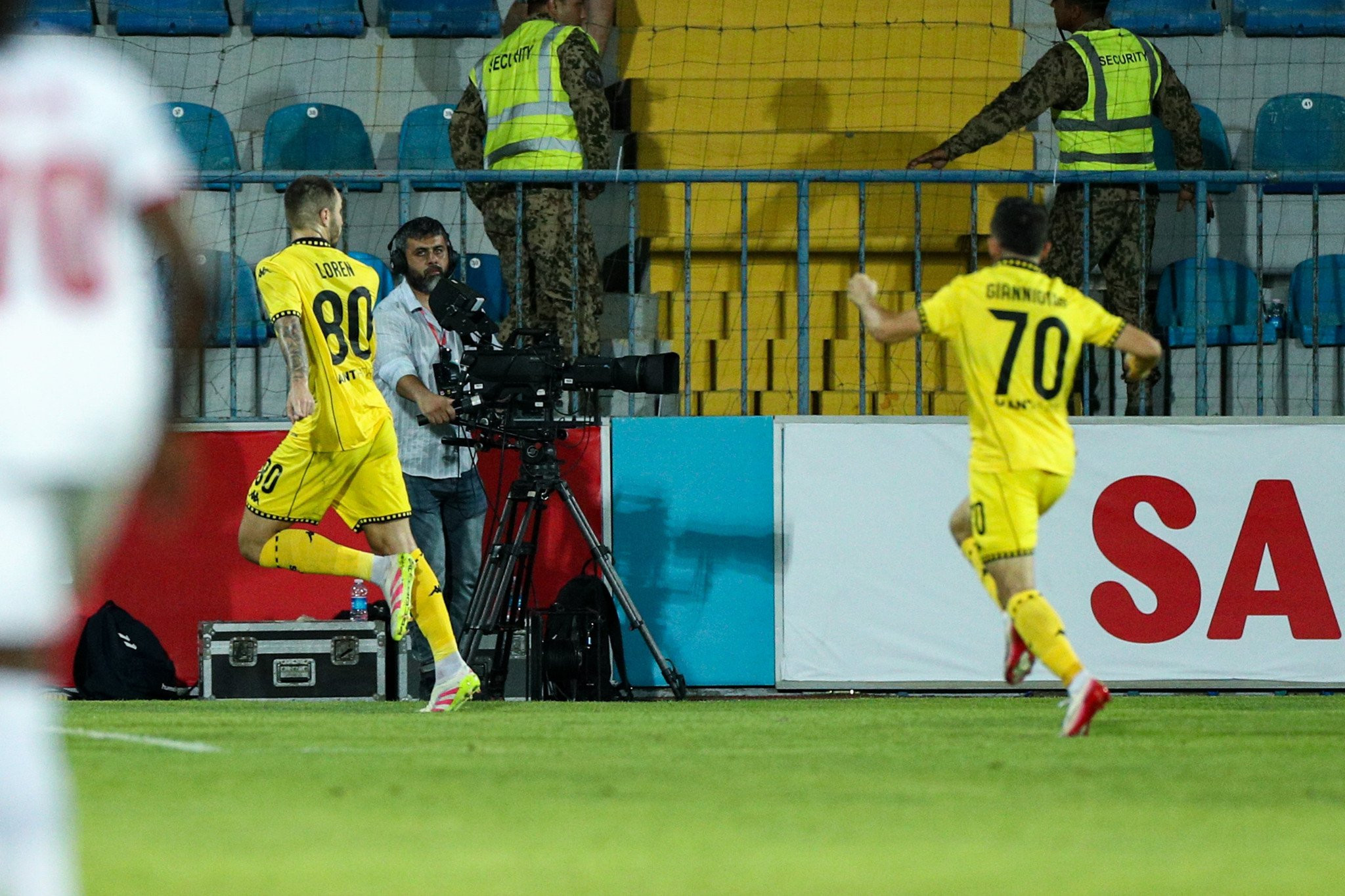 Πρέπει να βρει τον τρόπο να αποφύγει το κάζο του αποκλεισμού