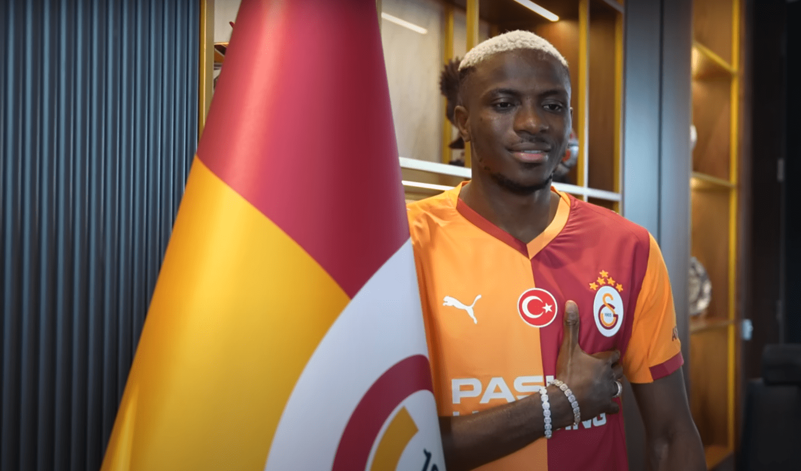 Η Γαλατασαράι αποκάλυψε το ιλιγγιώδες συμβόλαιο του Όσιμεν