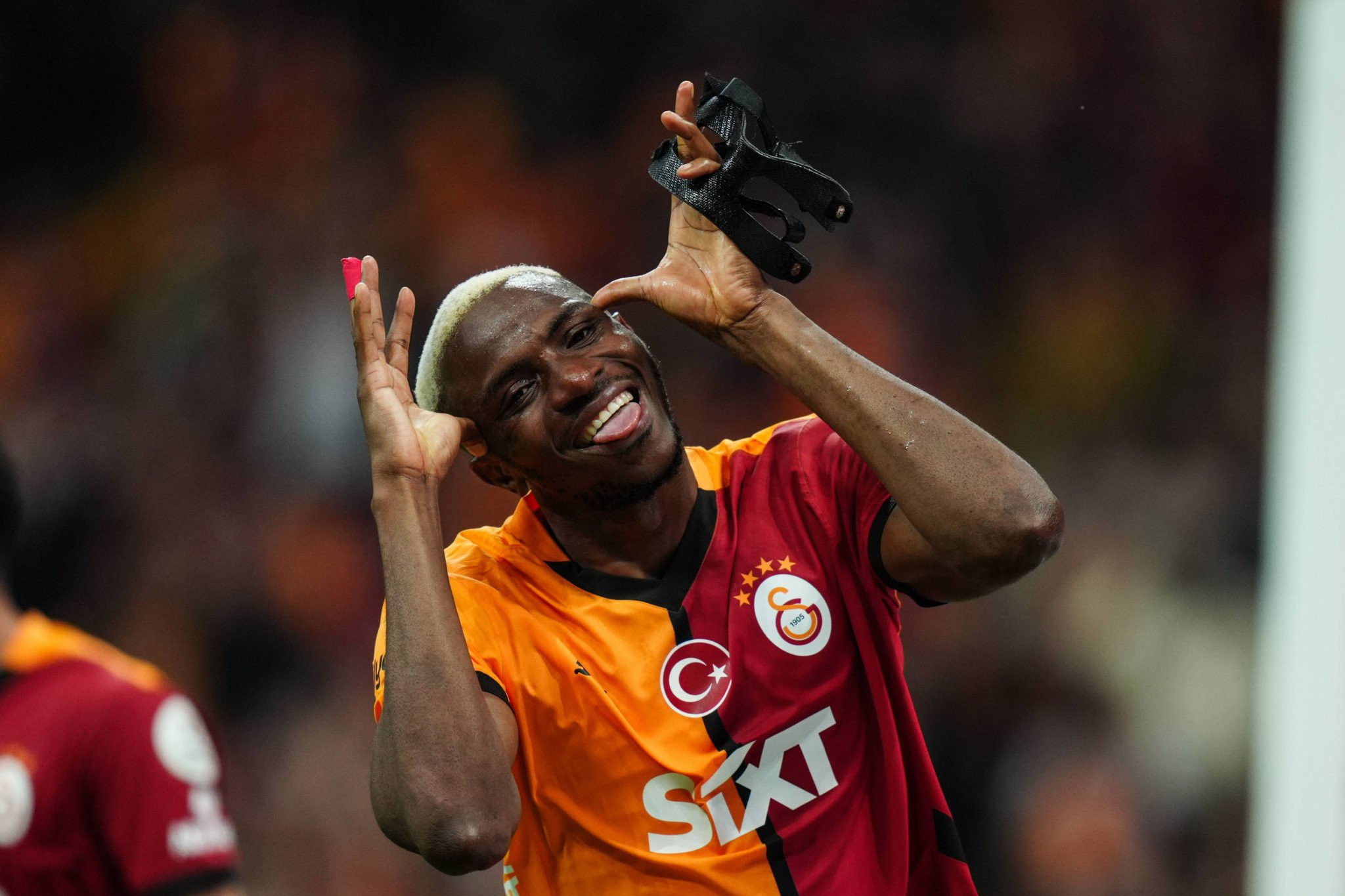 Η Γαλατασαράι «σπάει» τα ταμεία με Όσιμεν - Αυτό είναι το ηγεμονικό συμβόλαιο του Νιγηριανού