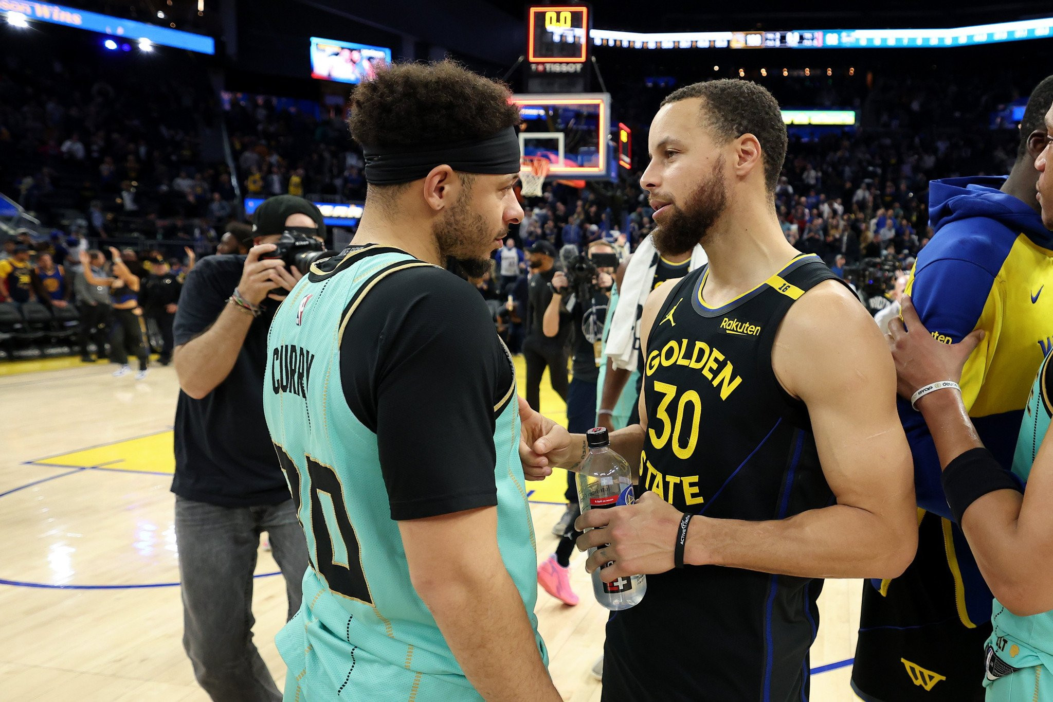 Τα αδέρφια Κάρι και πάλι μαζί: Οι Γουόριορς (ξανά)πήραν τον Σεθ!