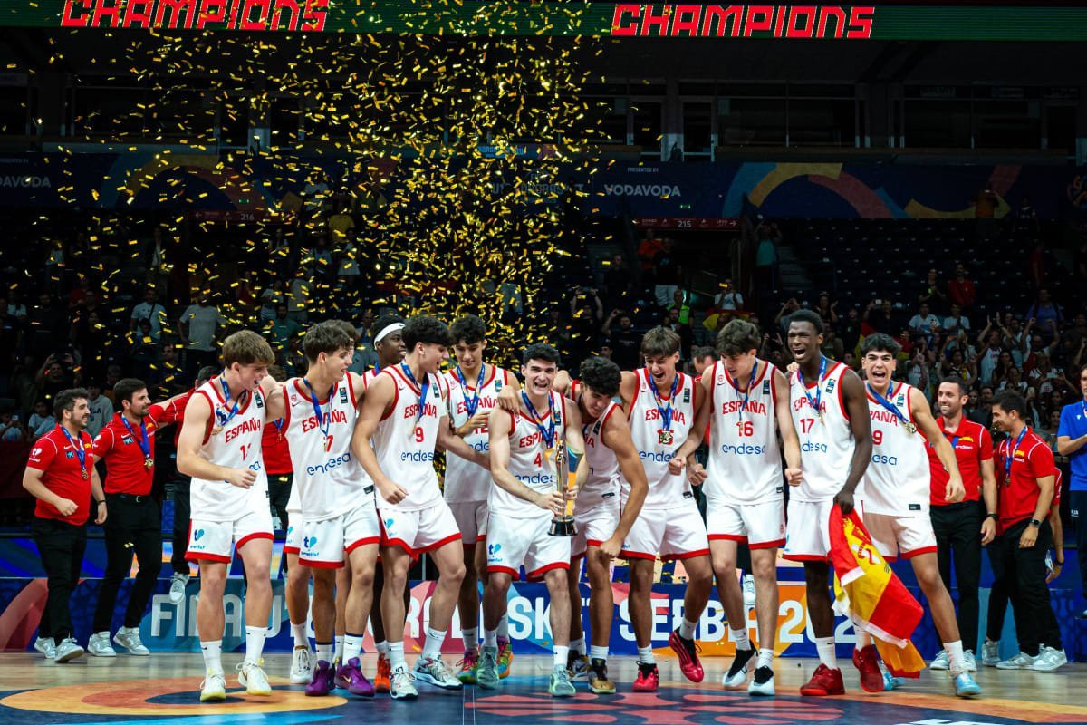 Η Ισπανία κατέκτησε το EuroBasket εφήβων με απίθανο τρίποντο στο φινάλε (video)