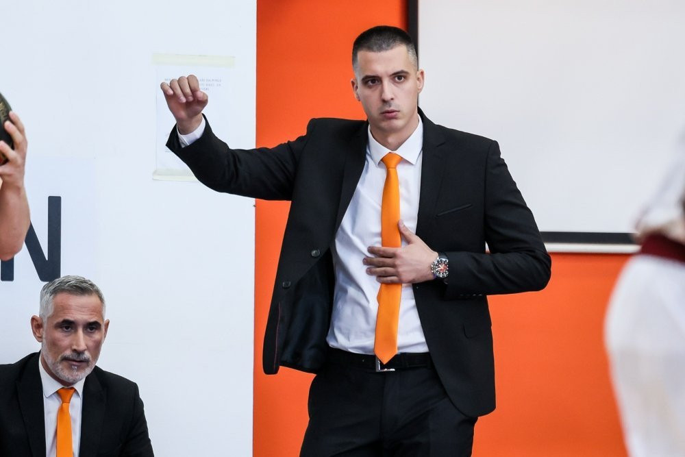 Μεθοδικός, εργατικός, προσωπικότητα: Αυτός είναι ο νέος assistant της ΑΕΚ, Στέβαν Μίγιοβιτς