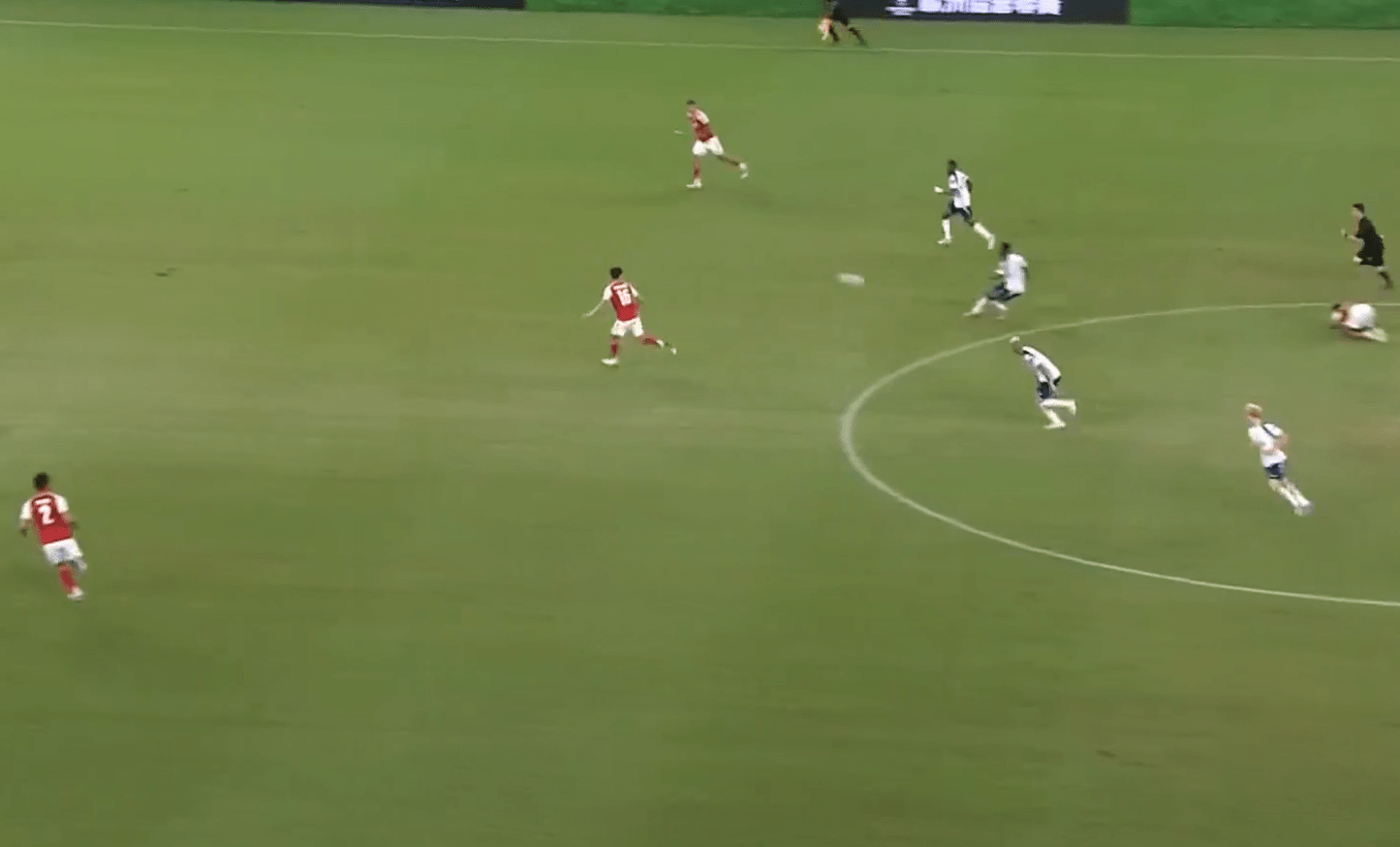 Το απίθανο γκολ από το κέντρο που χάρισε στην Τότεναμ τη νίκη επί της Άρσεναλ (video)