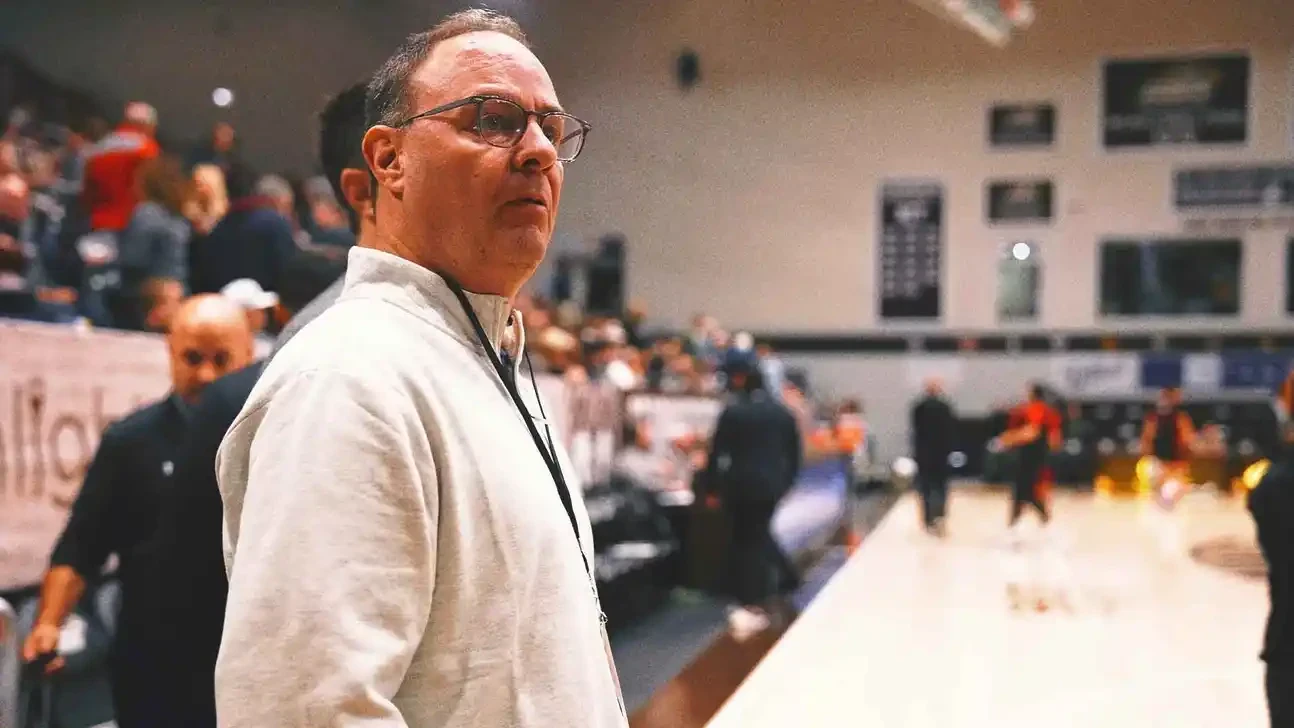 Ο Βοϊναρόφσκι «υποκλίθηκε» στη Σερβία: «Παράγει τους καλύτερους παίκτες στον κόσμο»