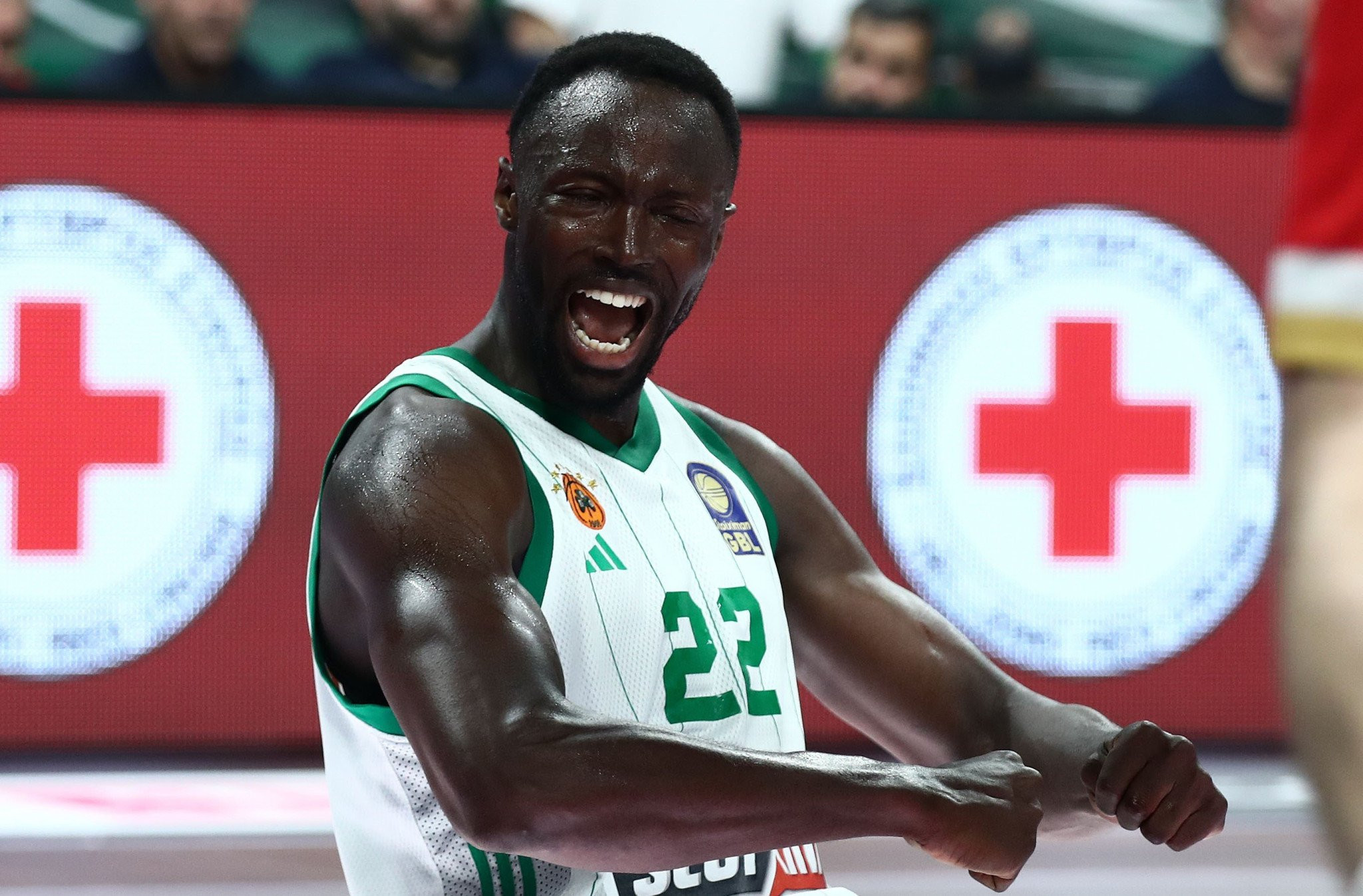 Ο Τζέριαν Γκραντ στα παρκέ με νέο look